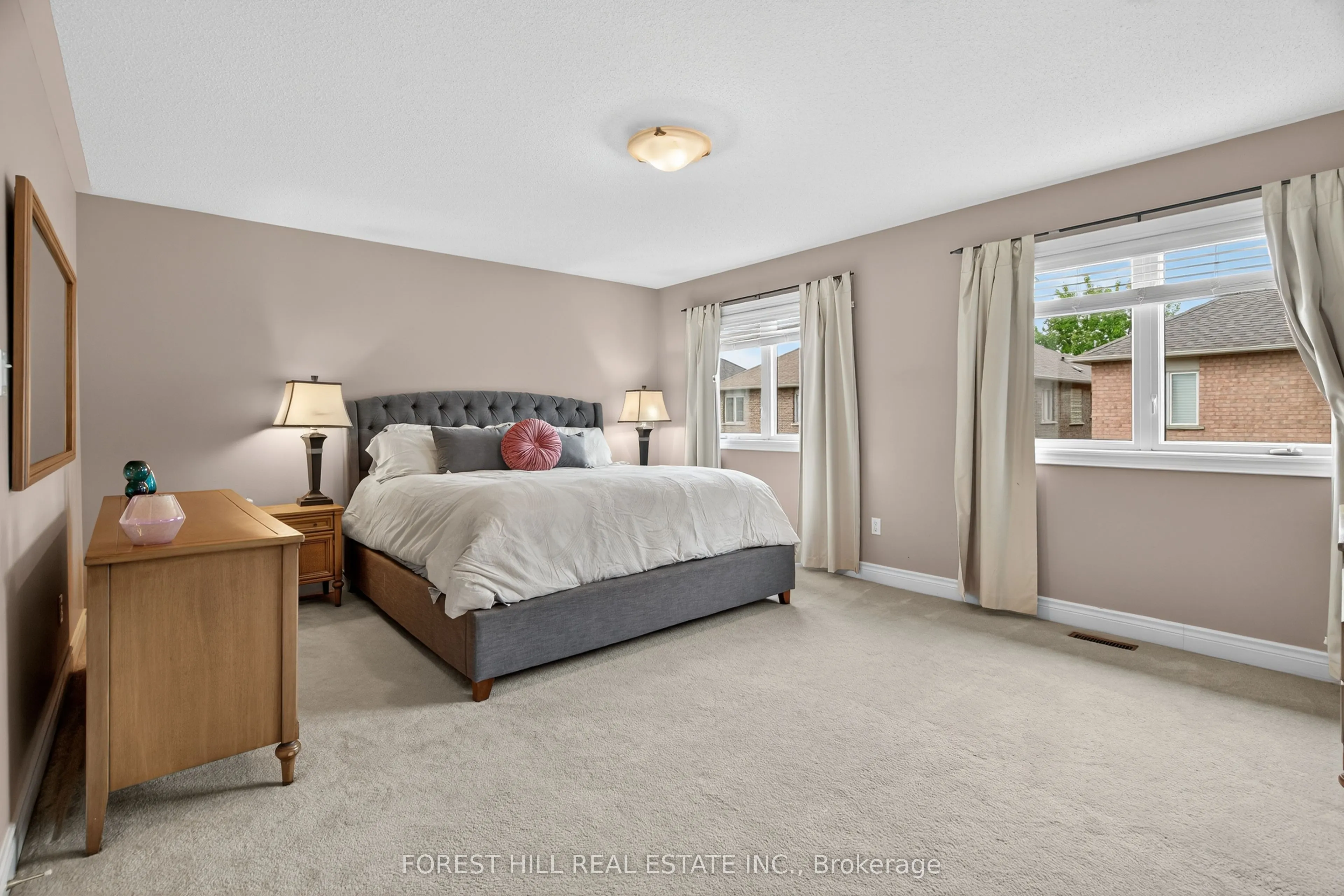 10 Mendel Crescent