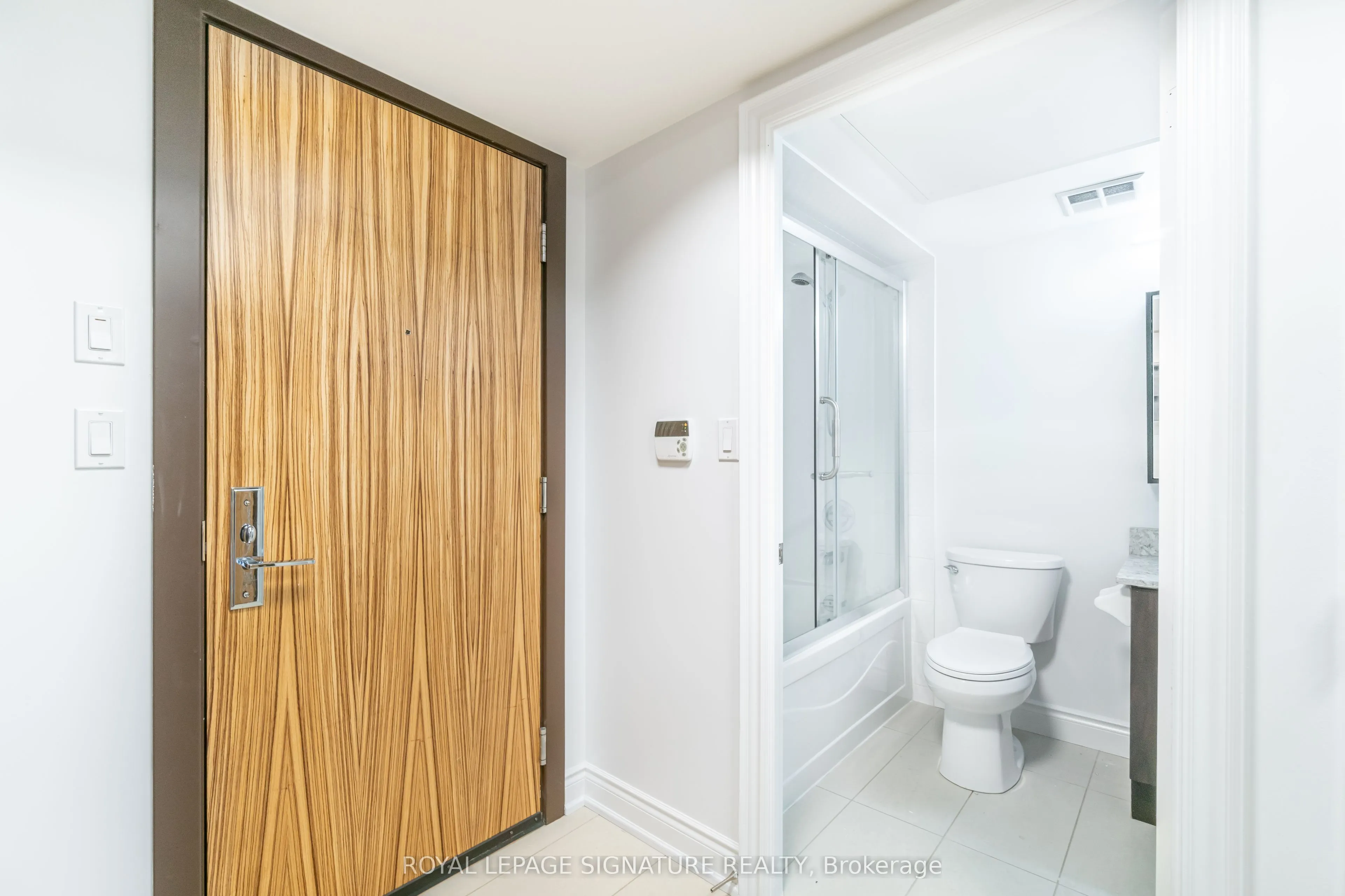 60 South Town Centre Boulevard, #809