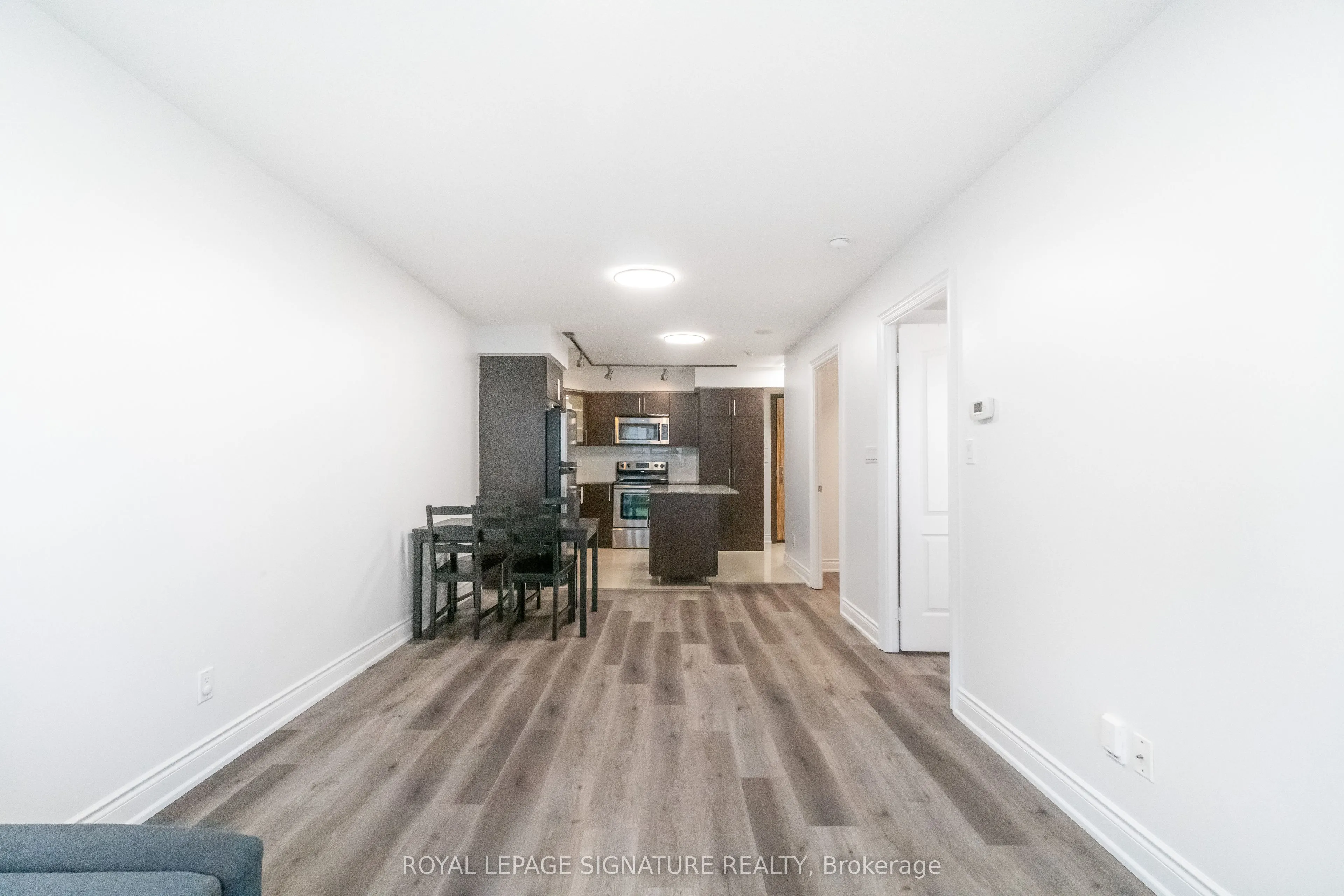 60 South Town Centre Boulevard, #809