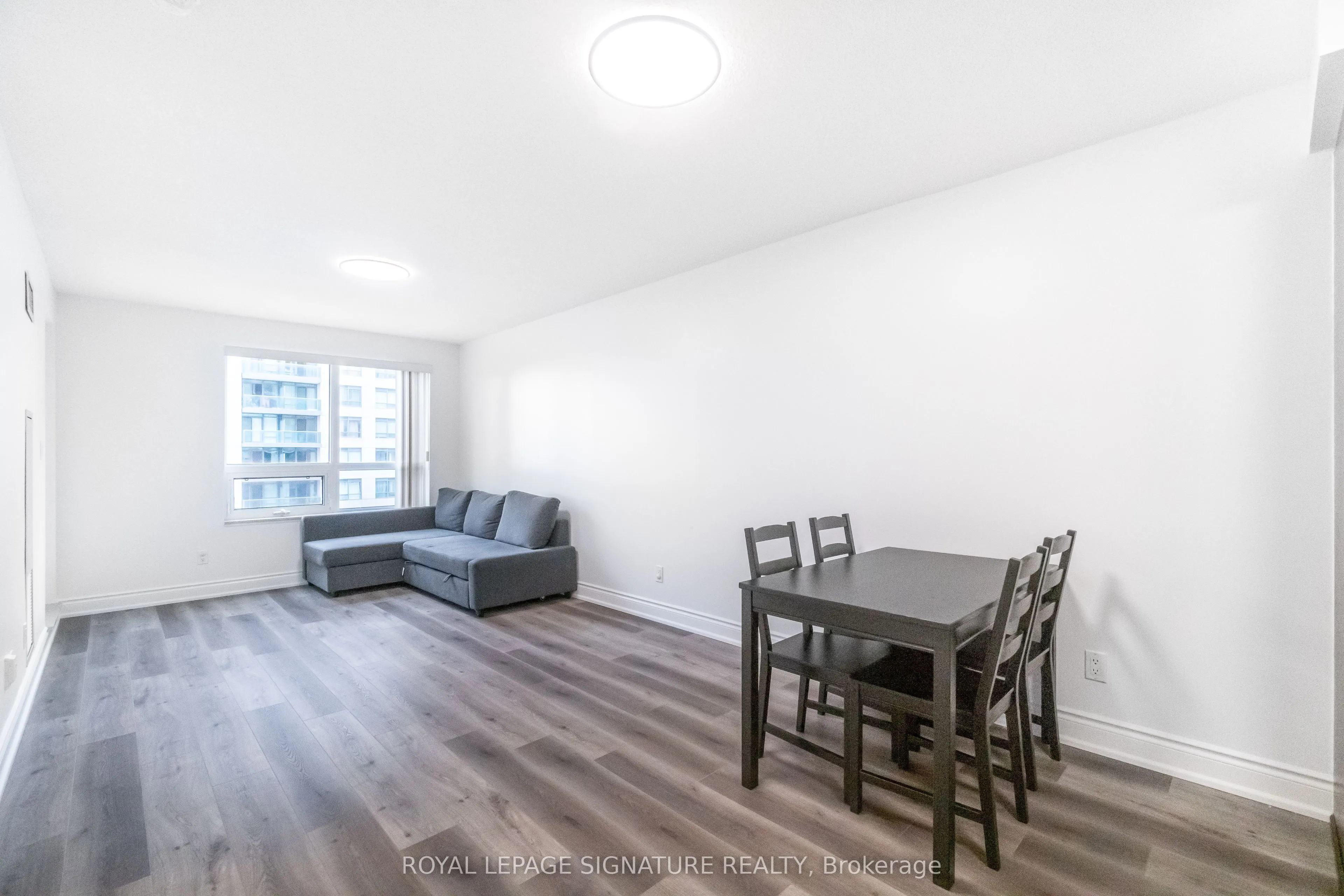60 South Town Centre Boulevard, #809
