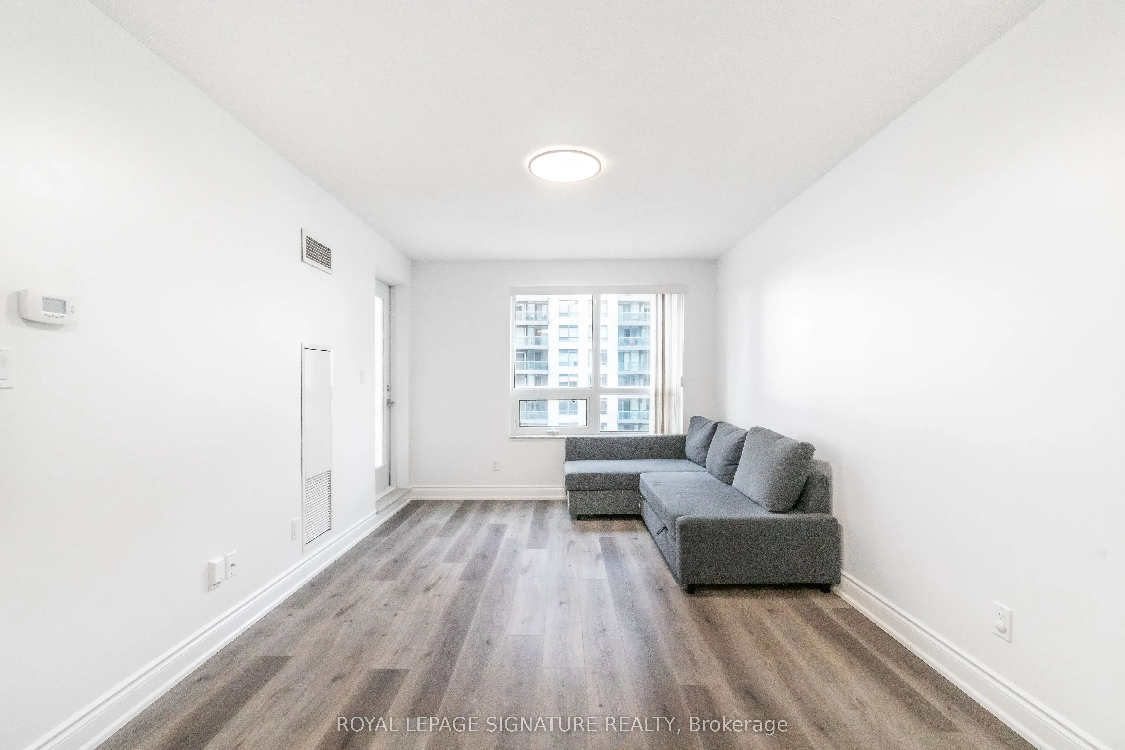 60 South Town Centre Boulevard, #809