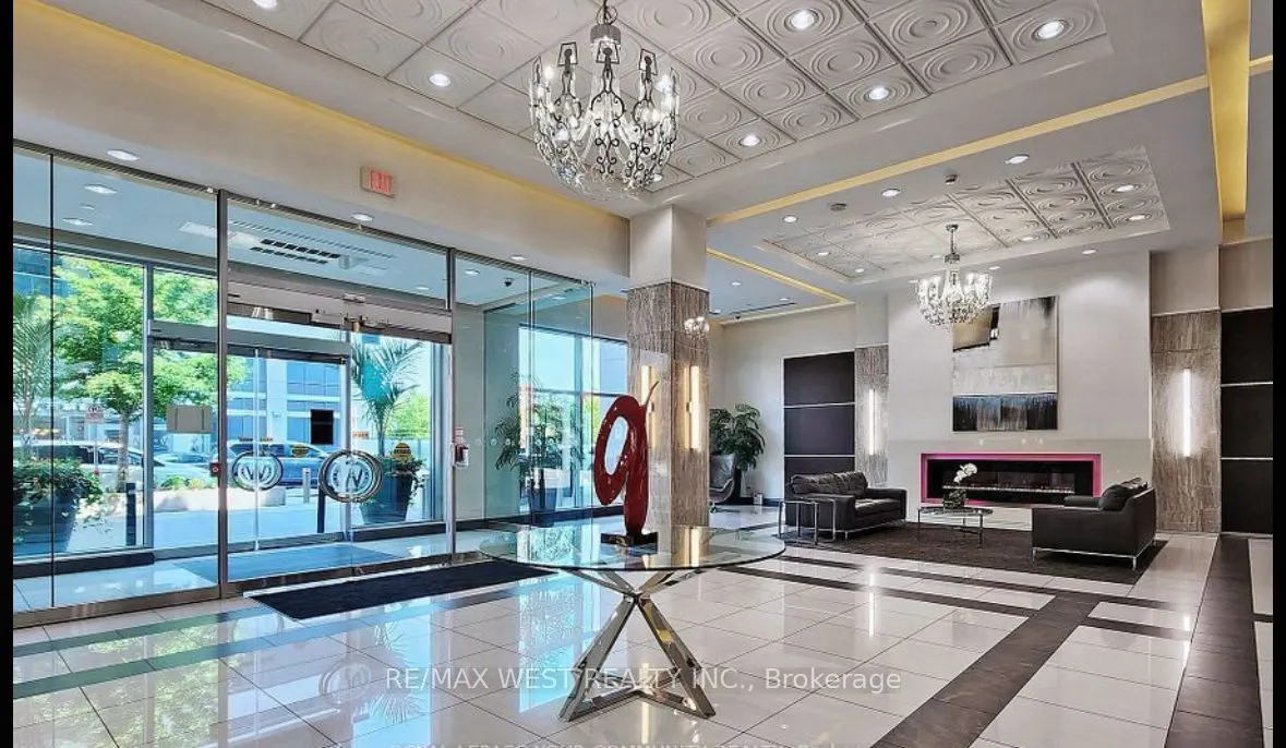 7161 Yonge Street, #327