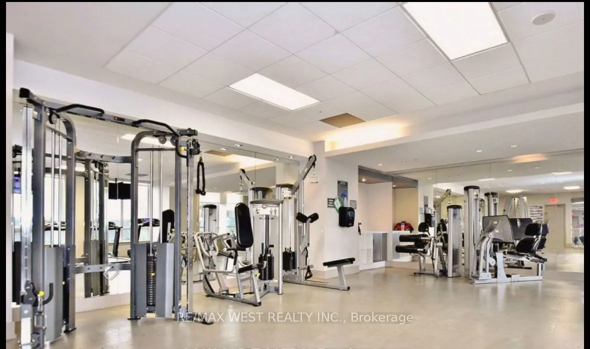 7161 Yonge Street, #327