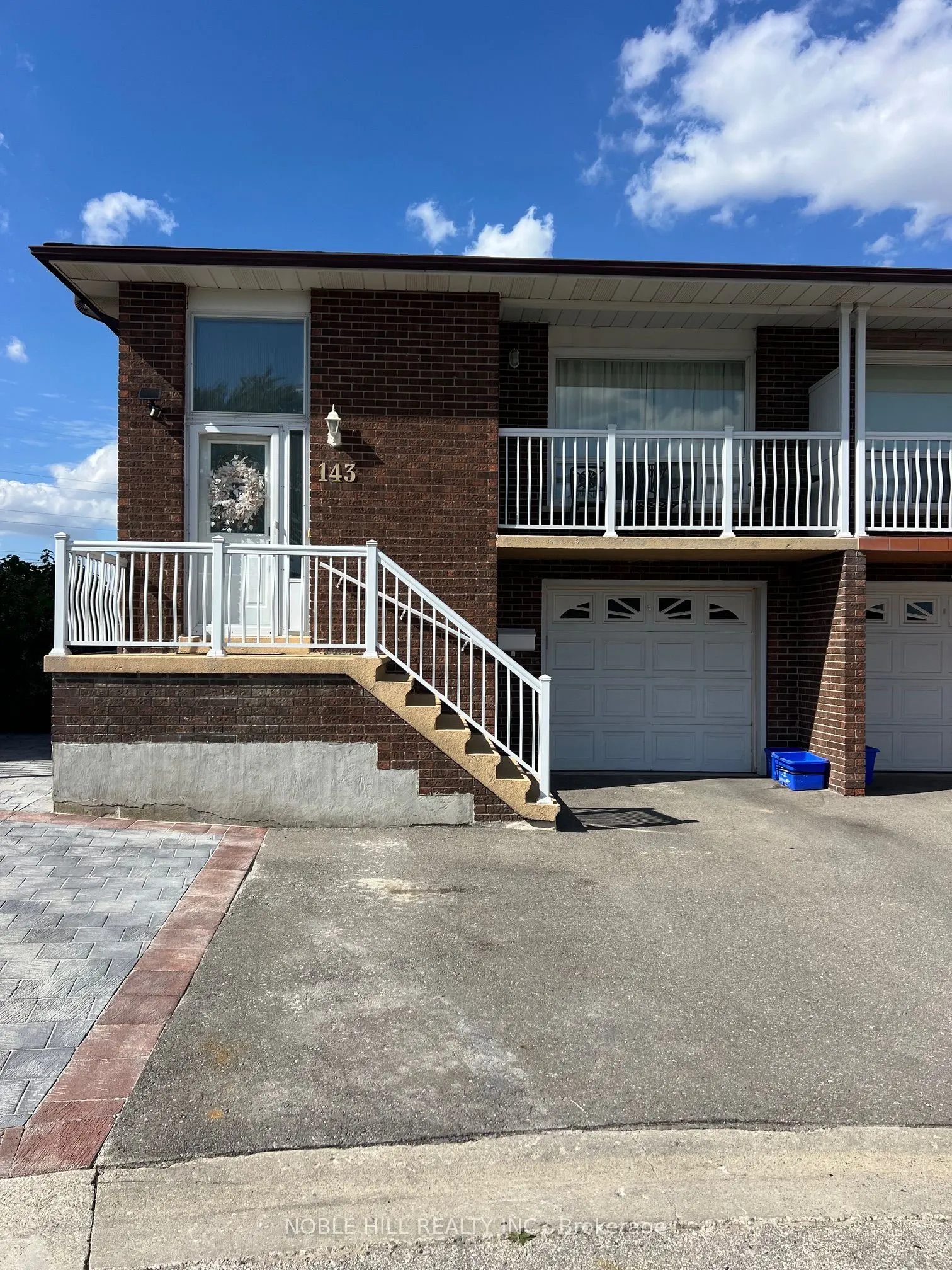 143 albany Court