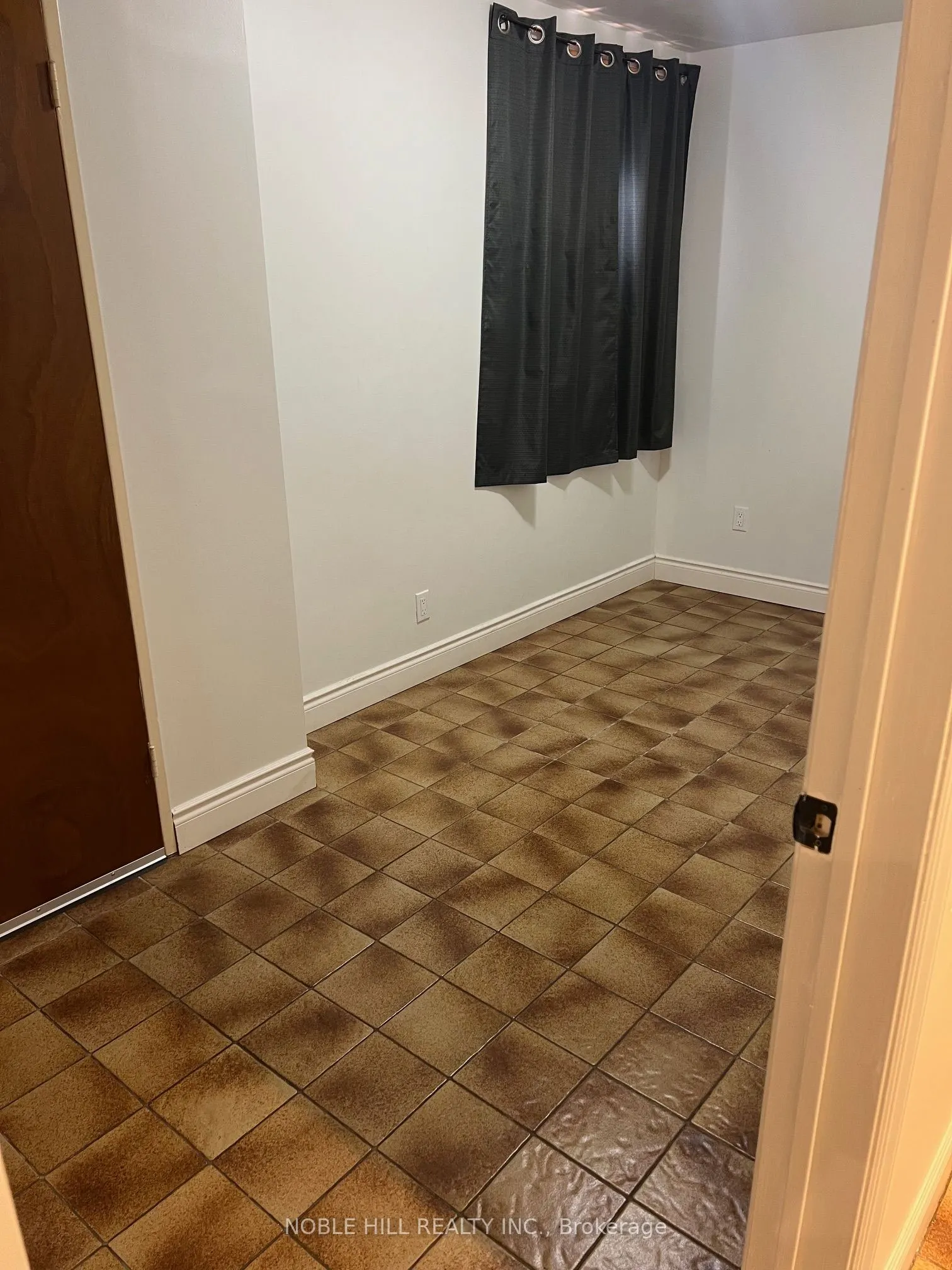 143 albany Court