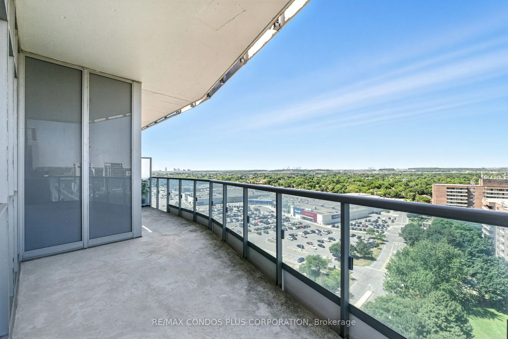 9471 Yonge Street, #Lph15