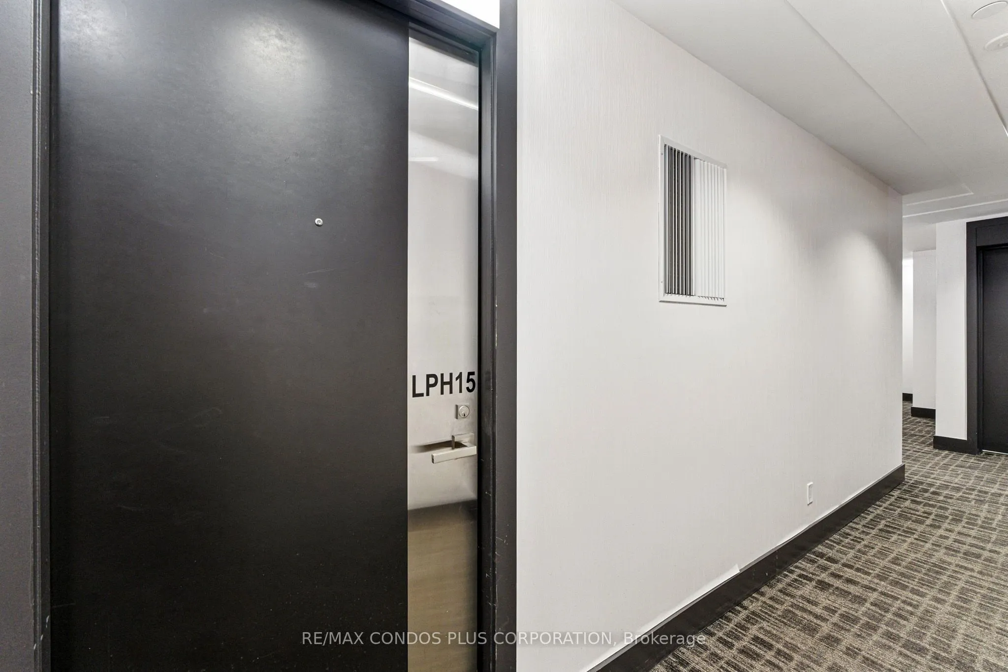 9471 Yonge Street, #Lph15
