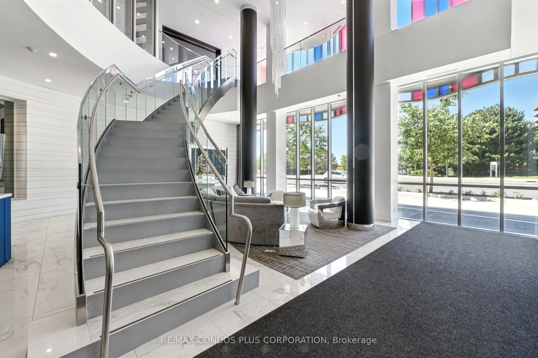 9471 Yonge Street, #Lph15