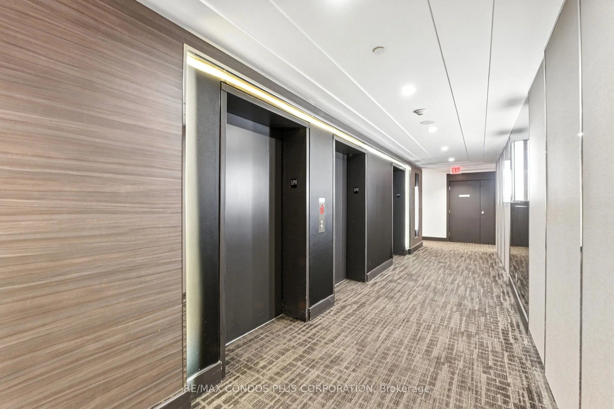 9471 Yonge Street, #Lph15
