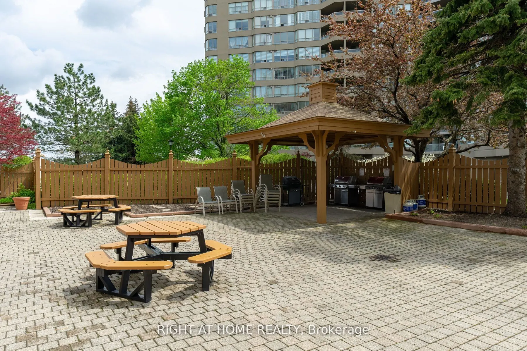 25 Austin Drive, #1123