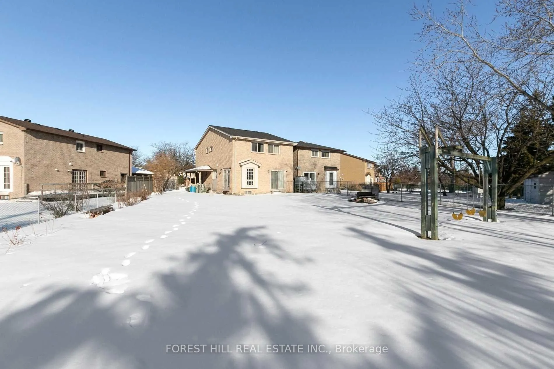 43 Carey Crescent
