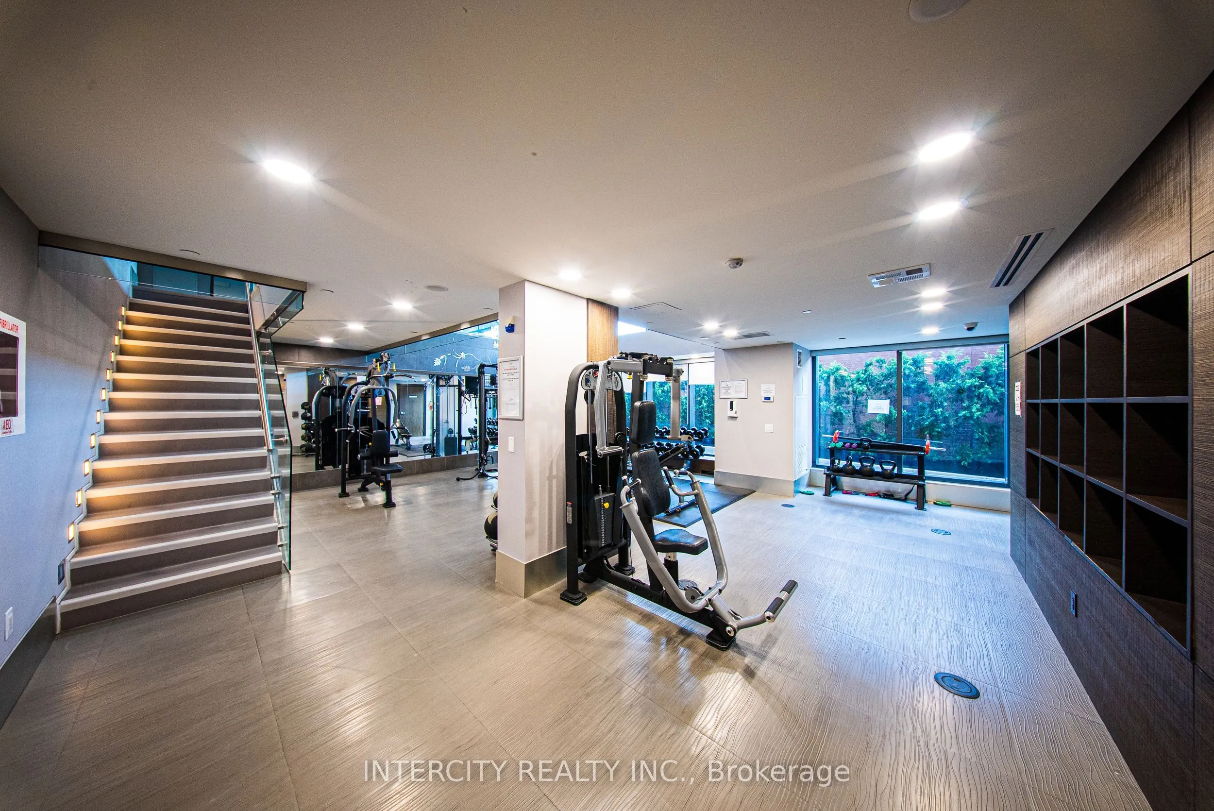 7608 Yonge Street, #PH15