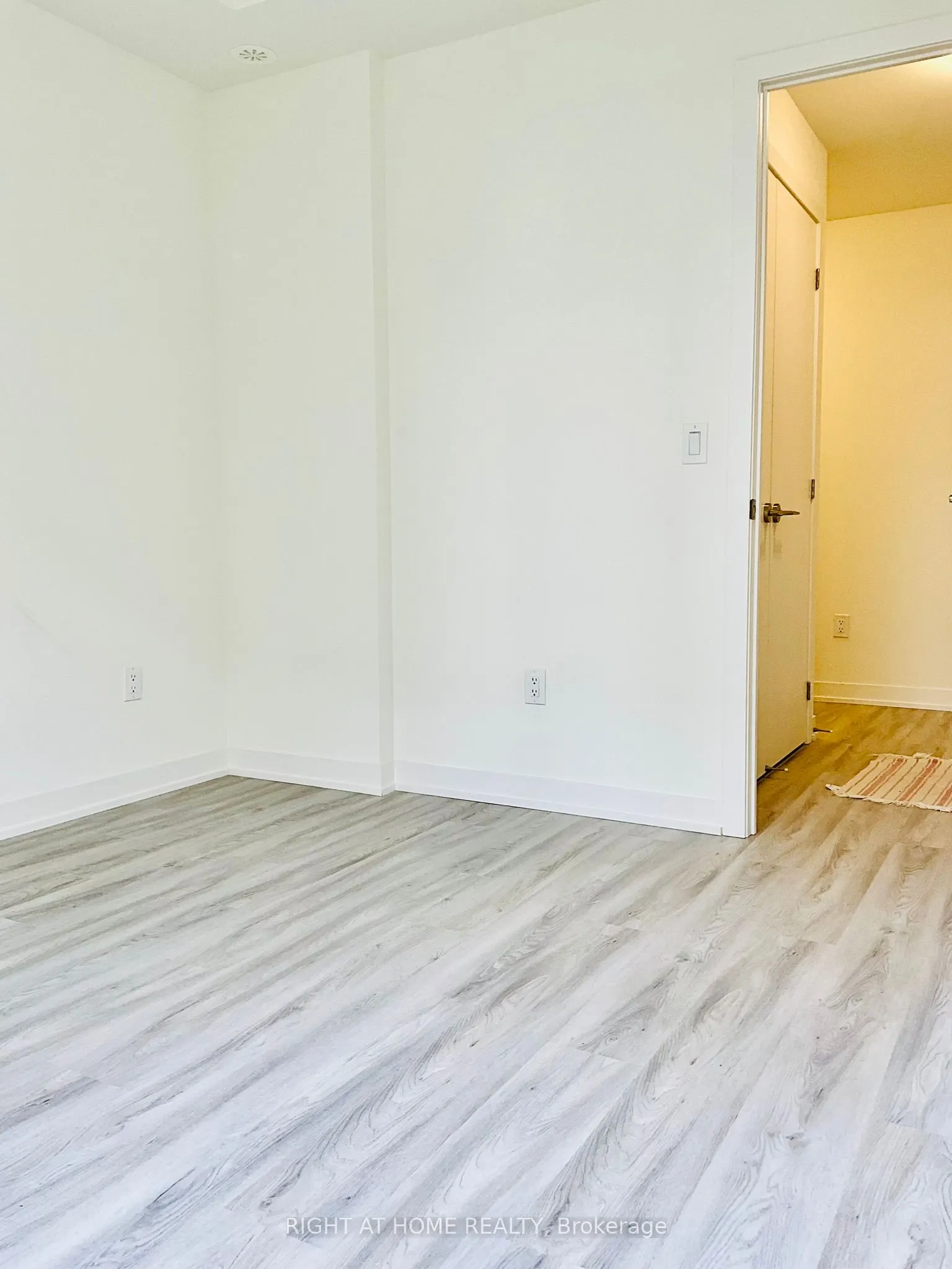 8 Steckley House Lane, #212