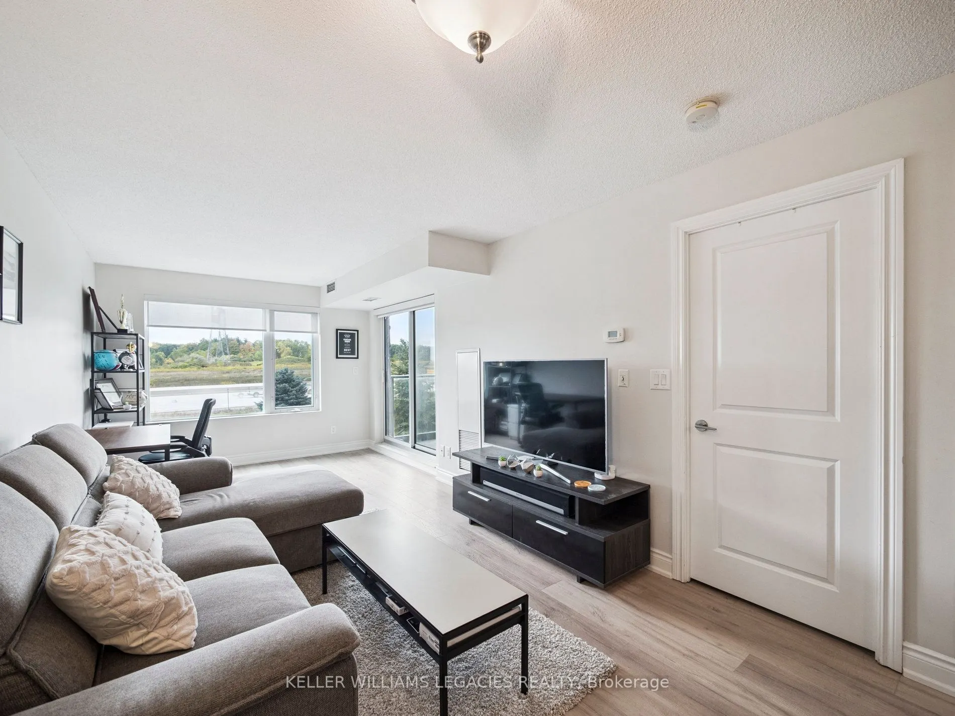 273 South Park Road, #211