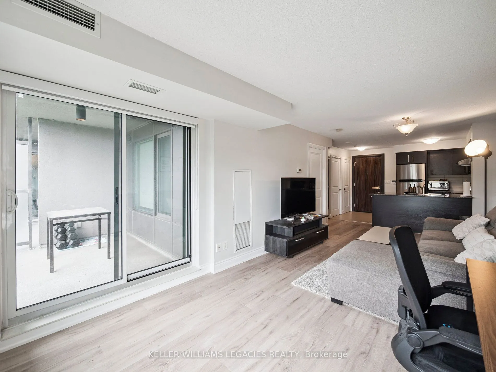 273 South Park Road, #211