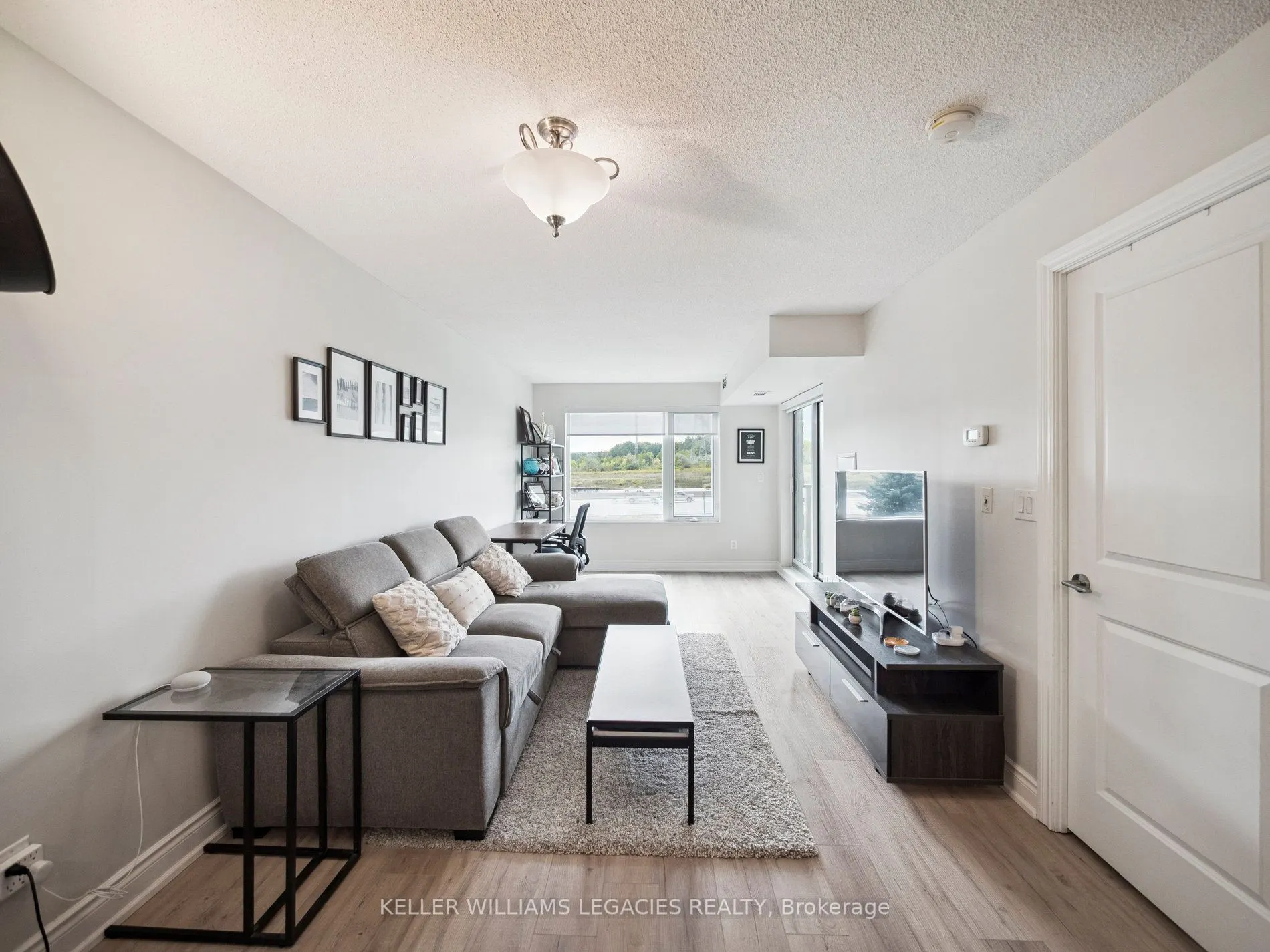 273 South Park Road, #211