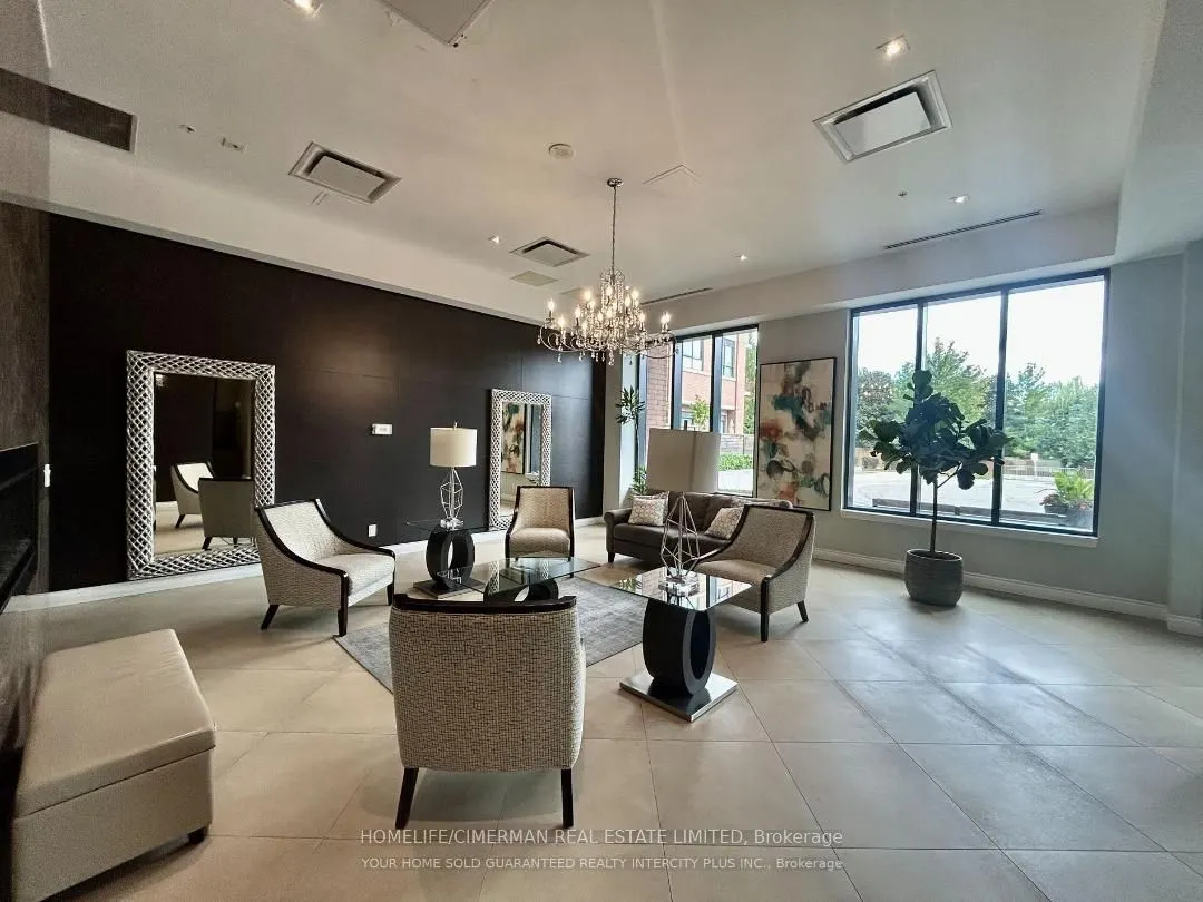 11611 Yonge Street, #725