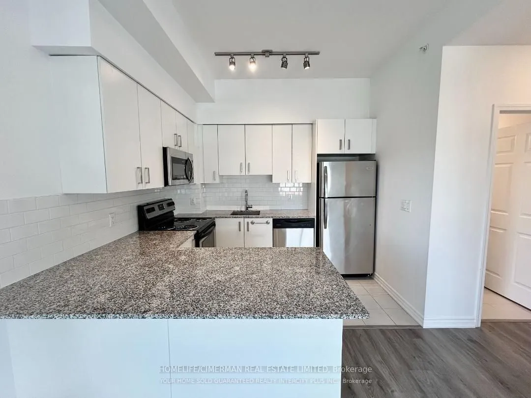 11611 Yonge Street, #725
