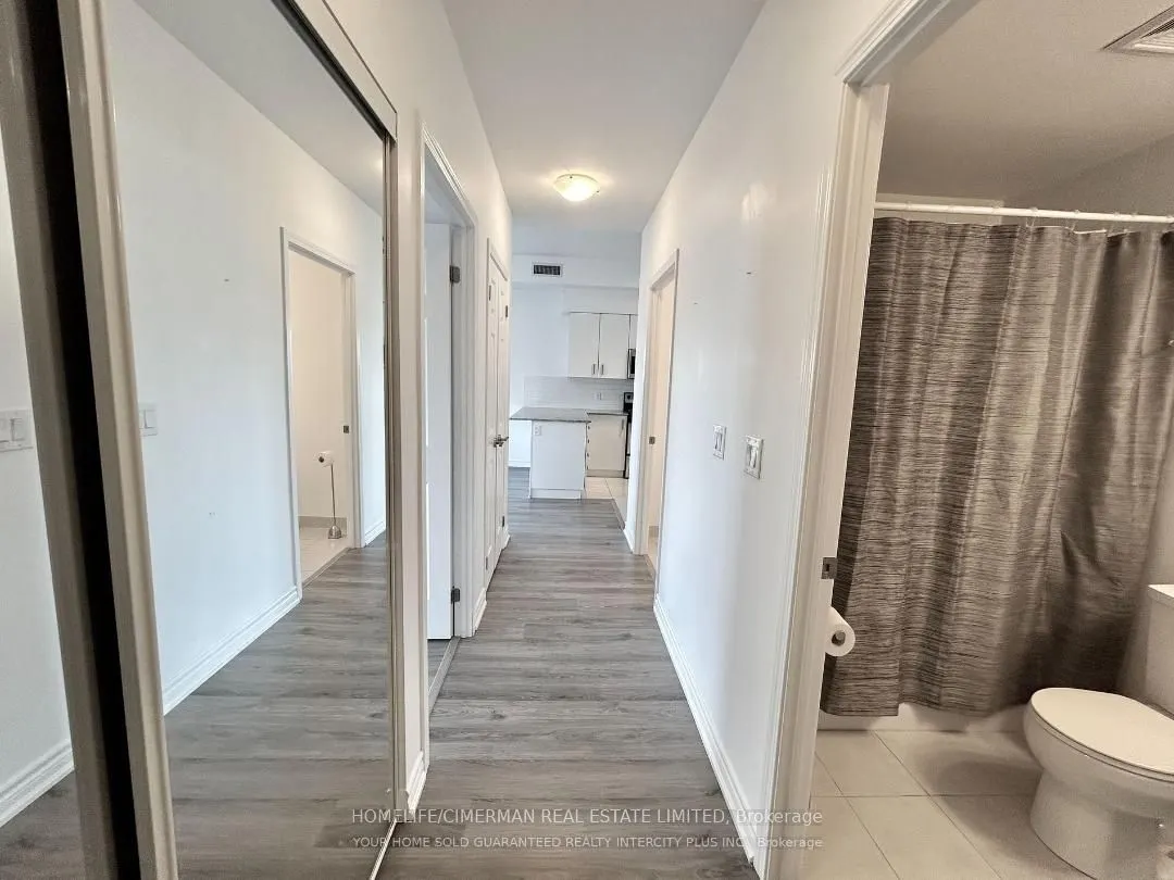 11611 Yonge Street, #725
