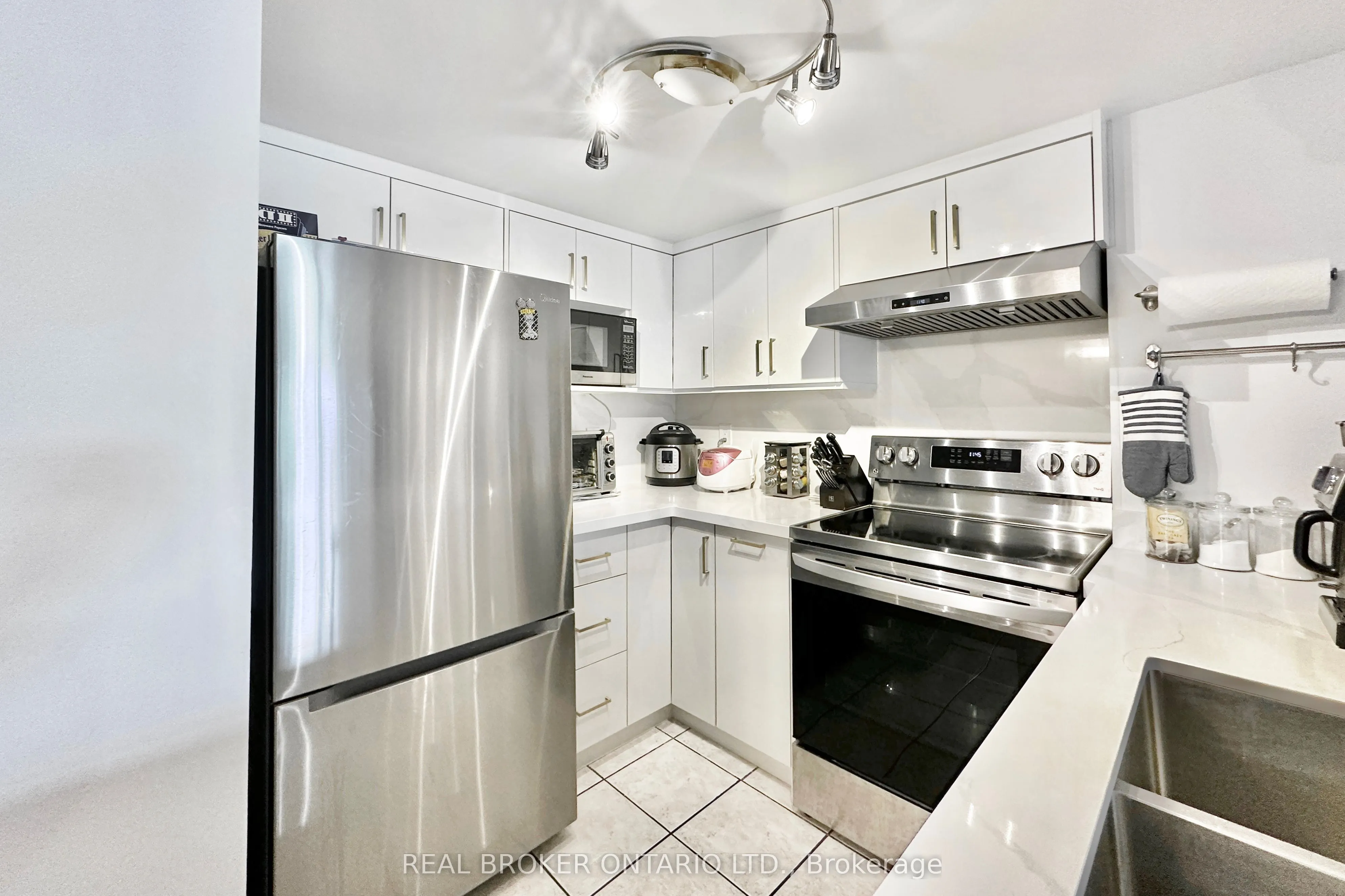 135 Pond Drive, #206