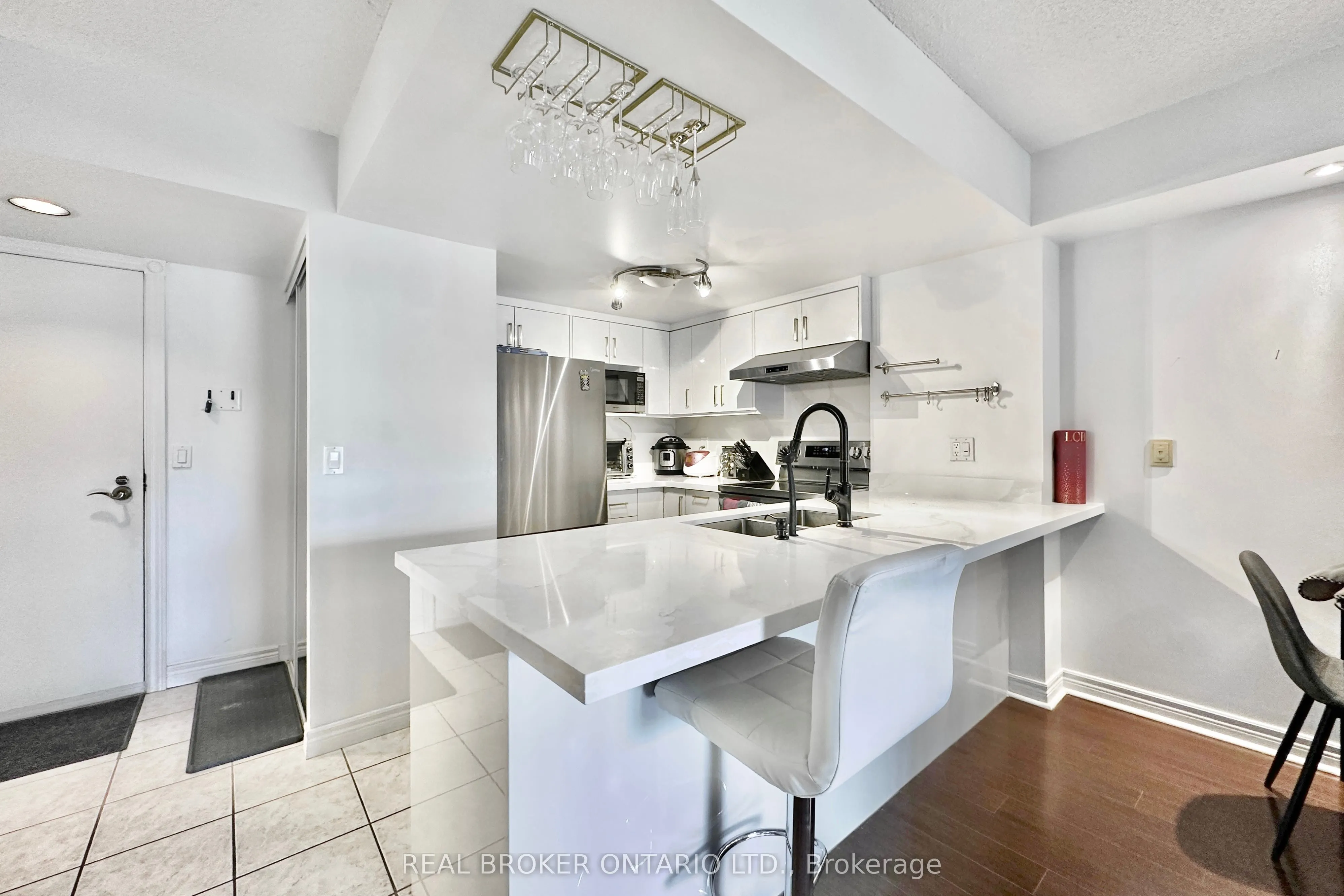 135 Pond Drive, #206
