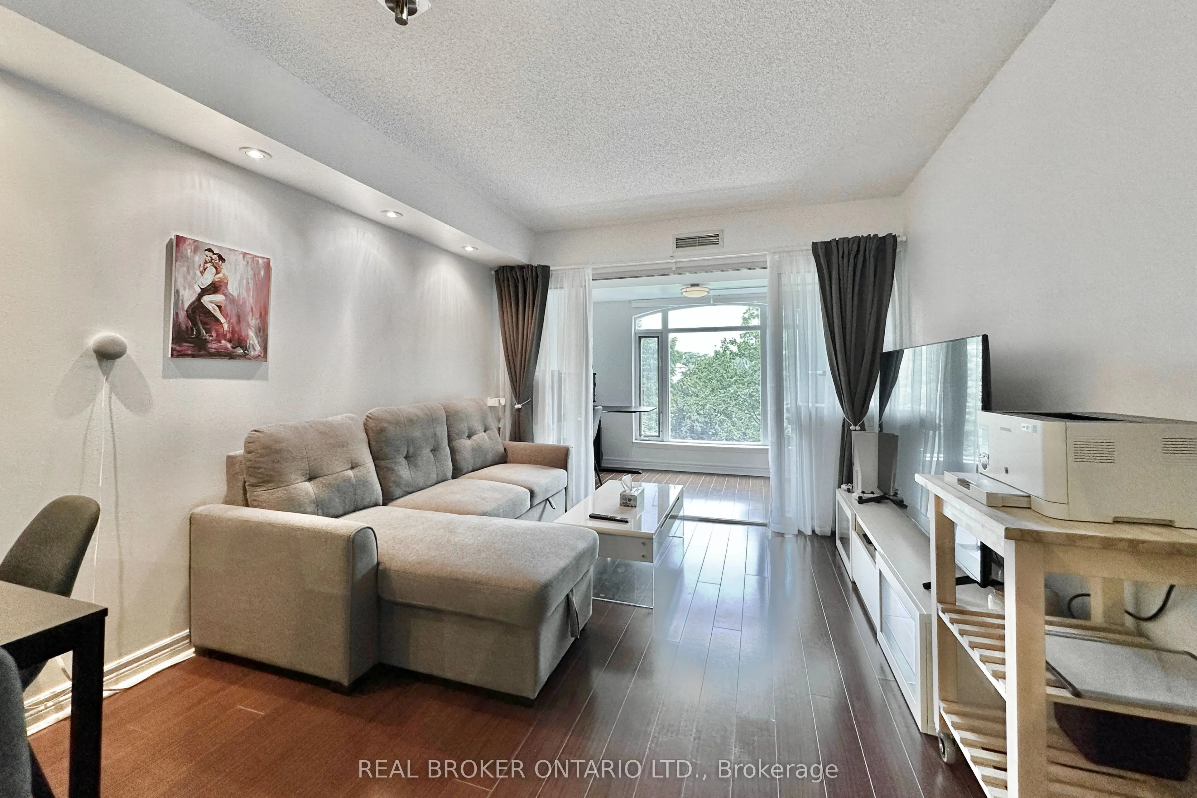 135 Pond Drive, #206