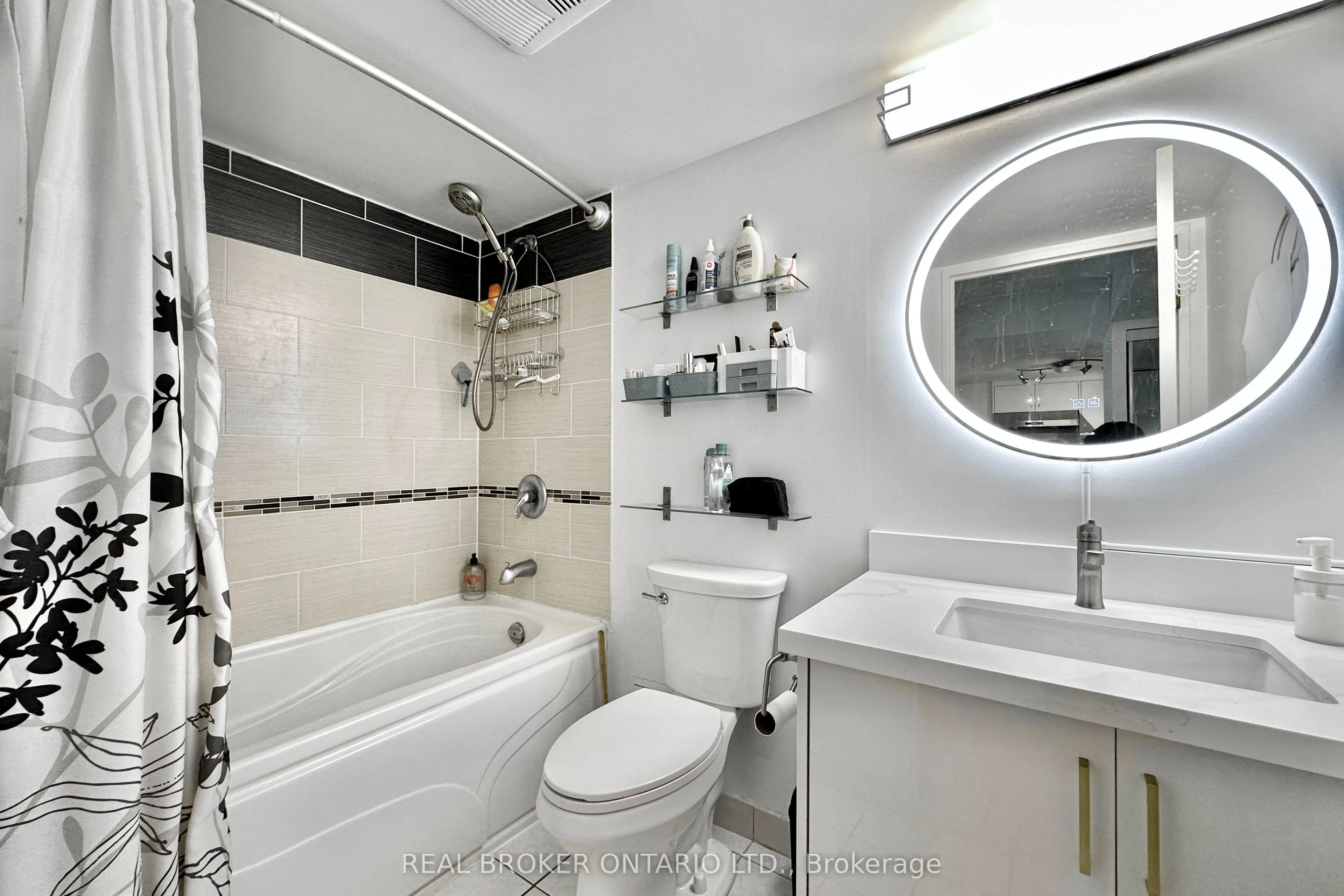 135 Pond Drive, #206
