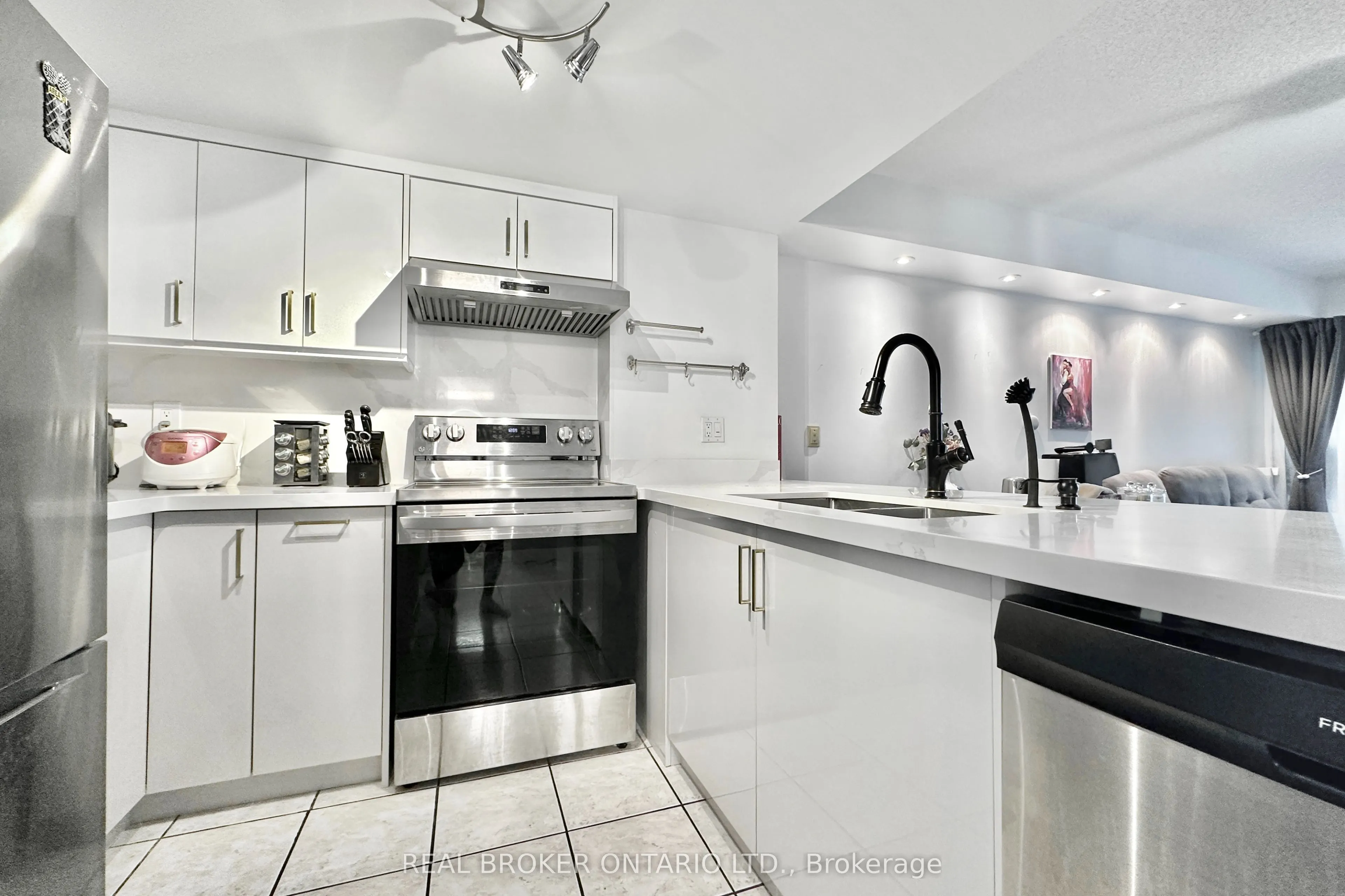 135 Pond Drive, #206