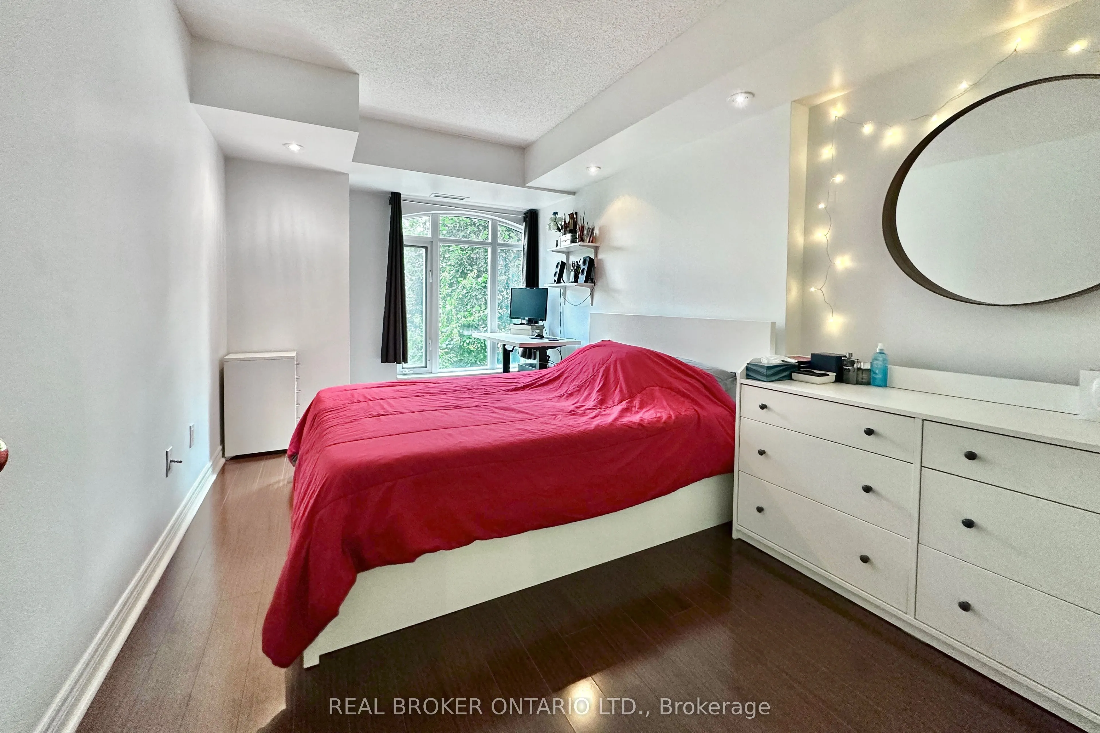 135 Pond Drive, #206