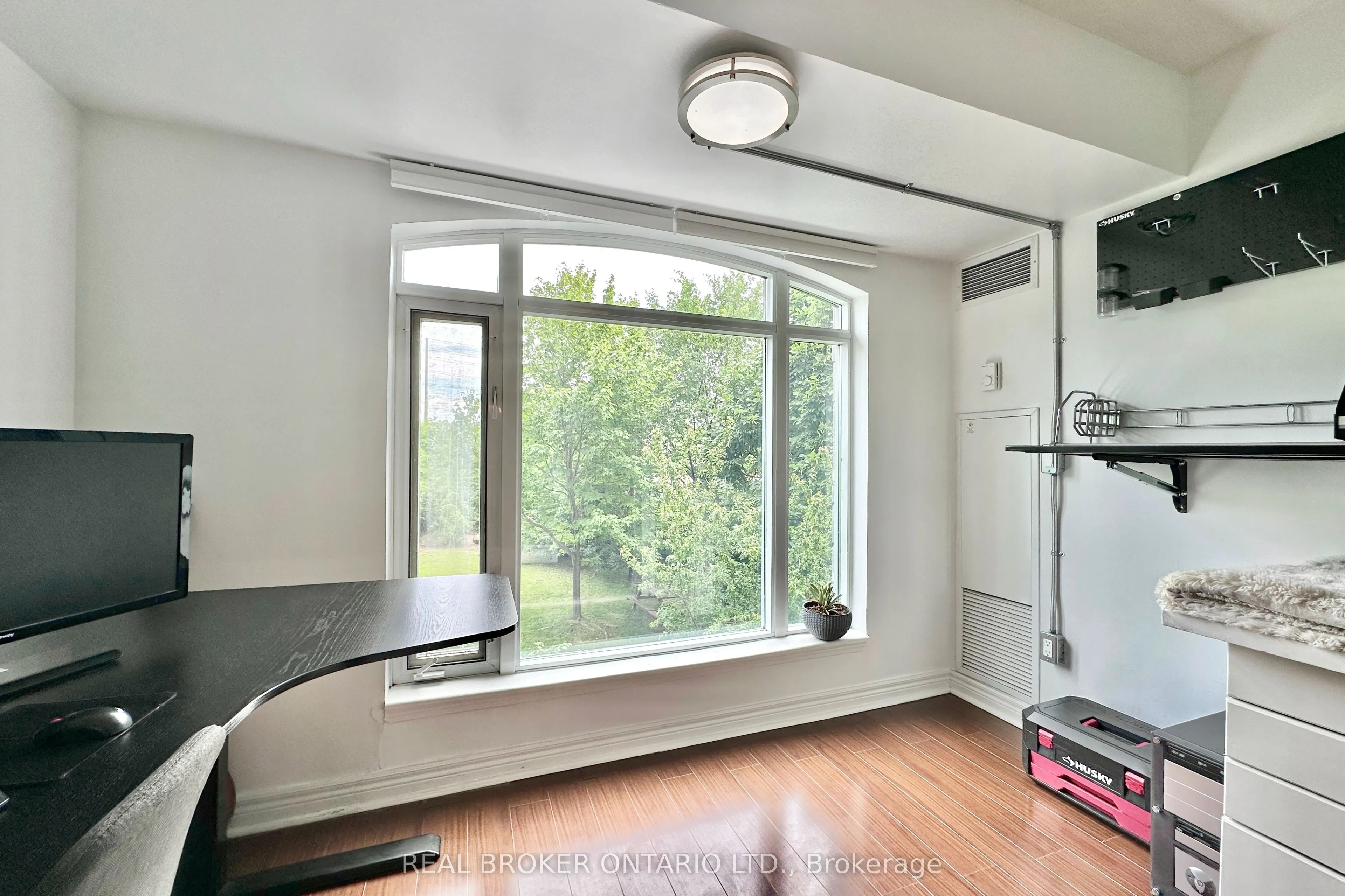 135 Pond Drive, #206