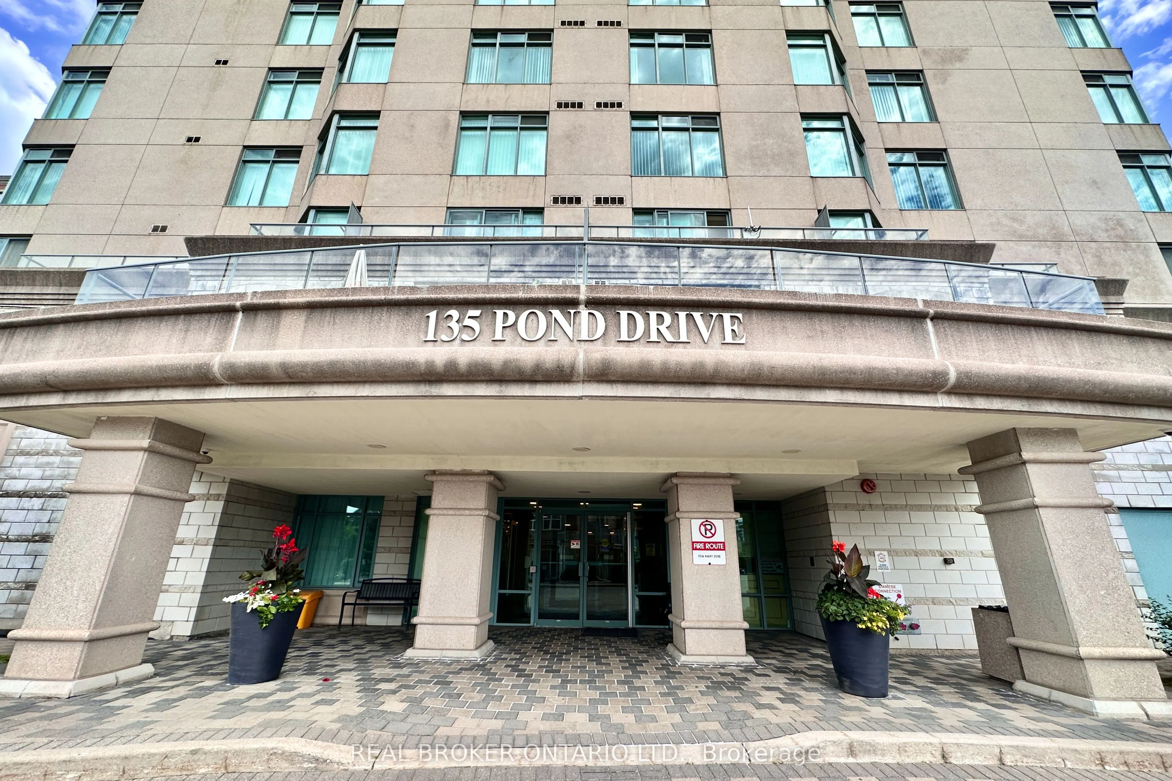 135 Pond Drive, #206