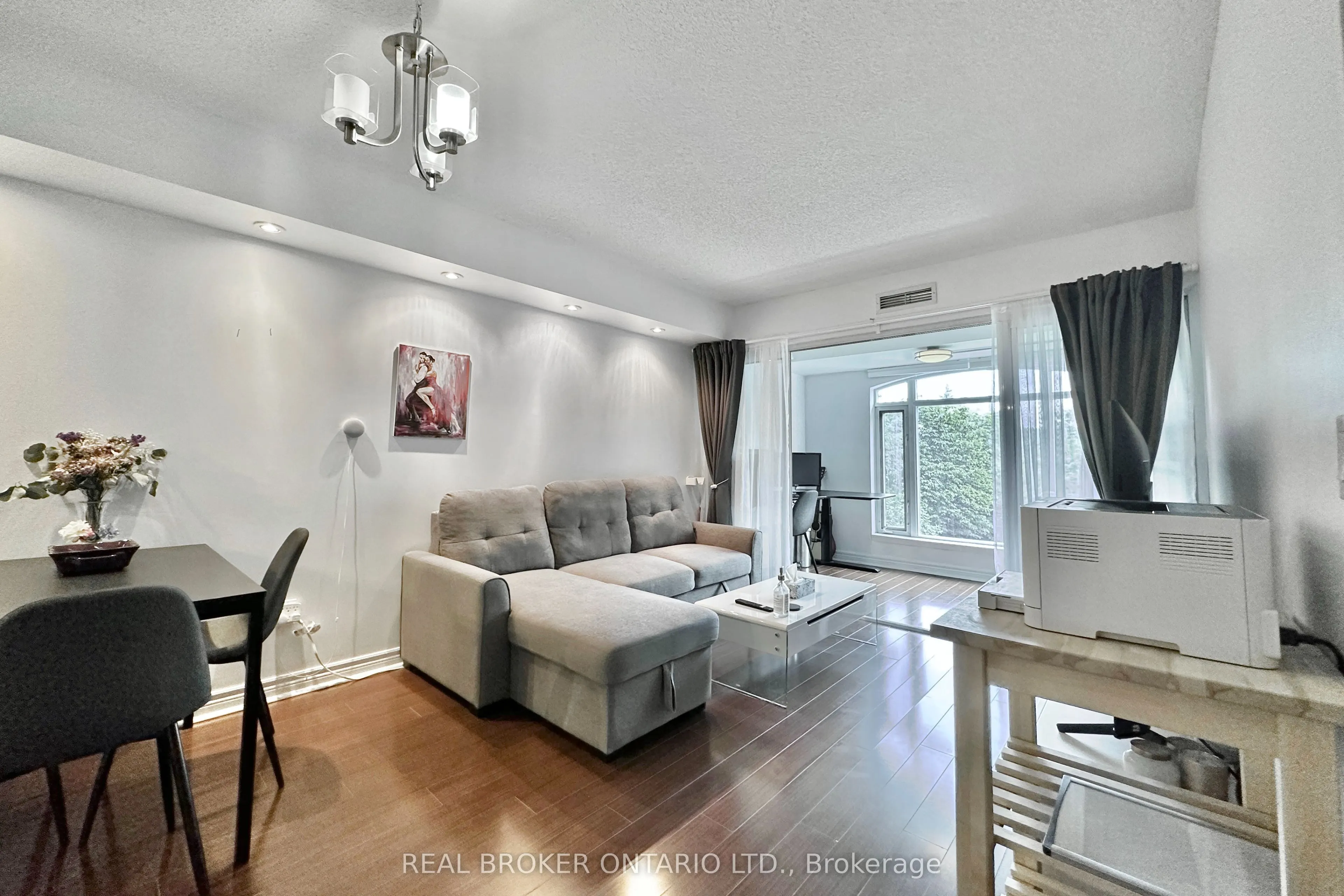 135 Pond Drive, #206