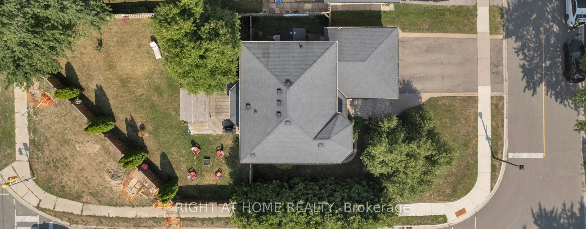 304 Rhodes Circle