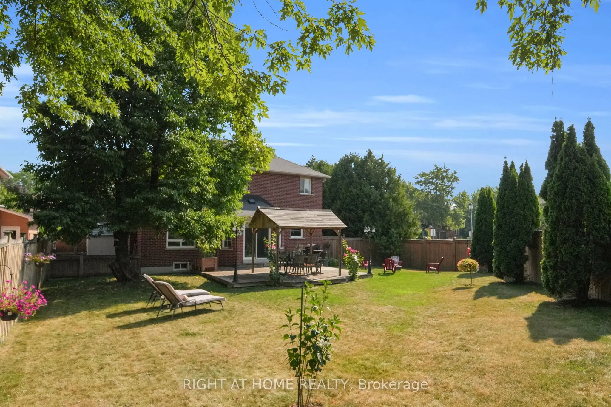 304 Rhodes Circle