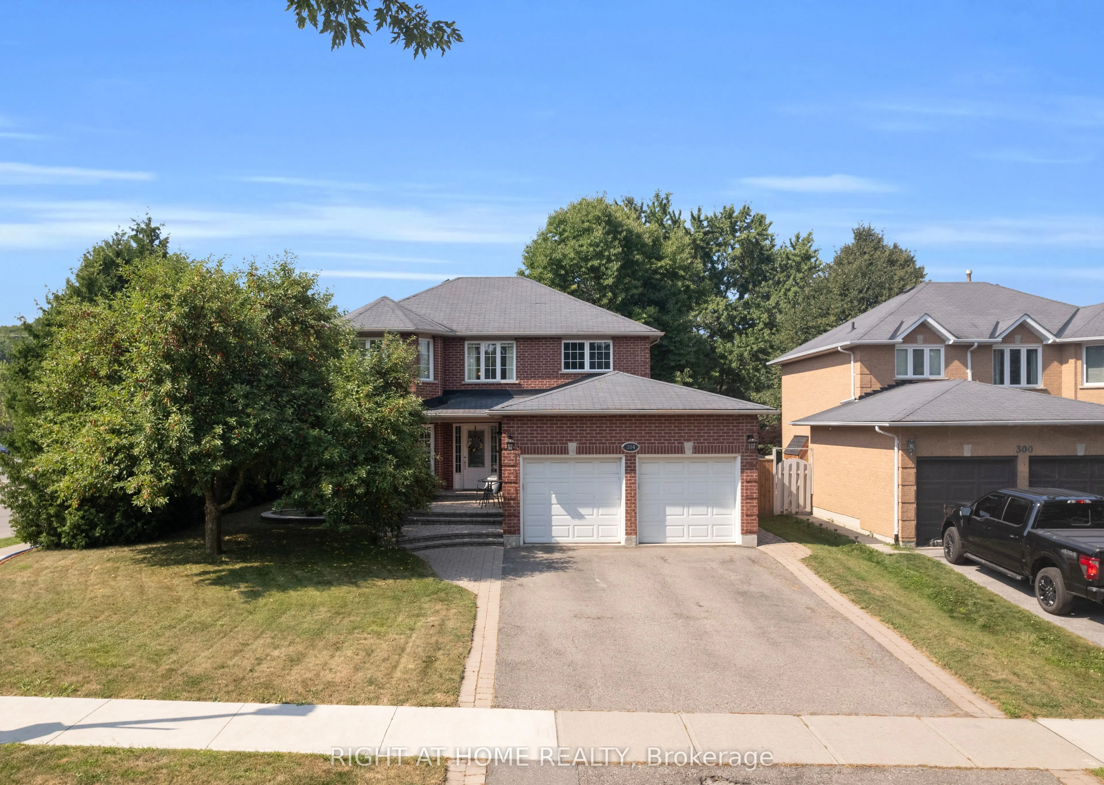 304 Rhodes Circle