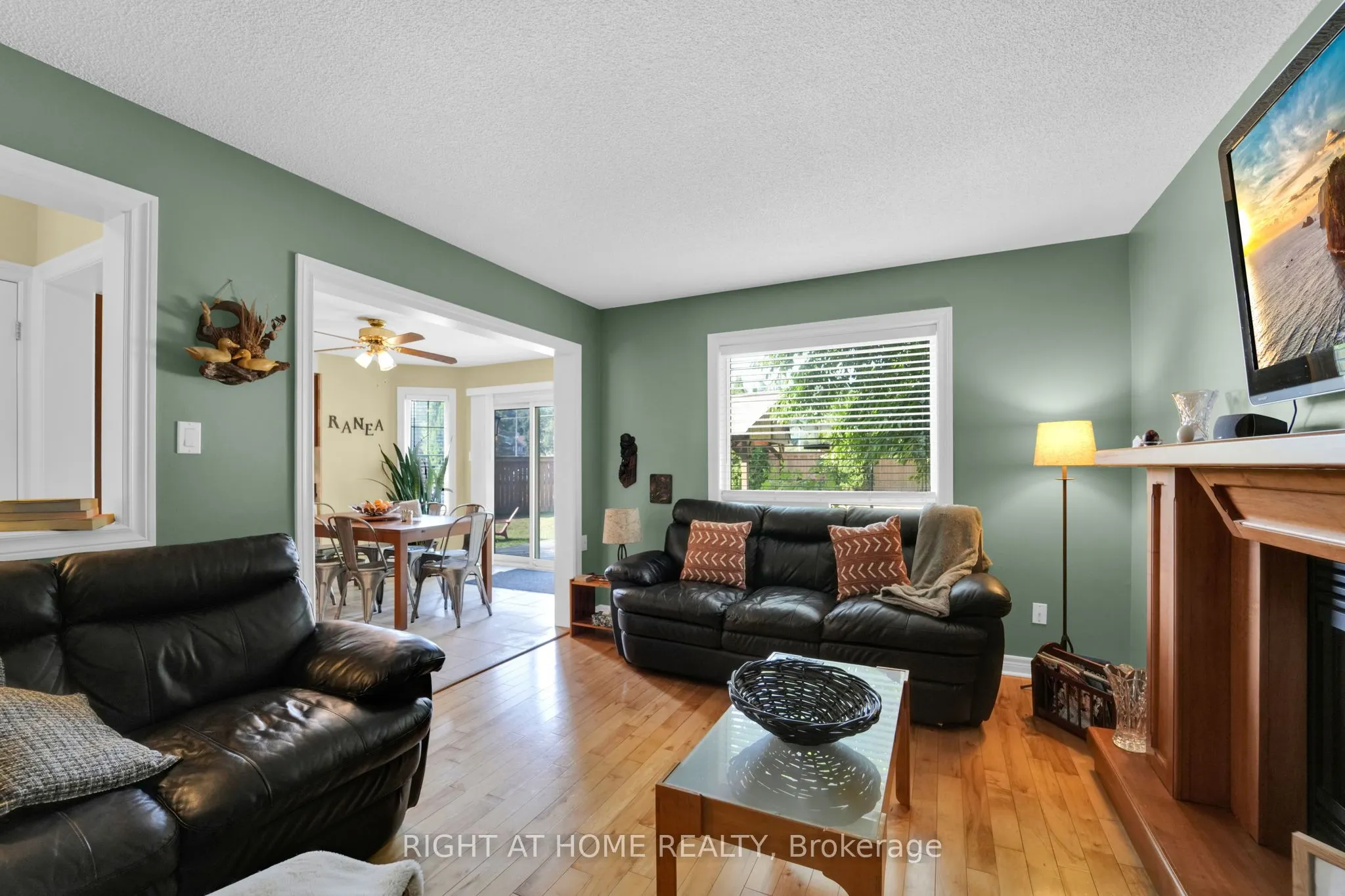 304 Rhodes Circle