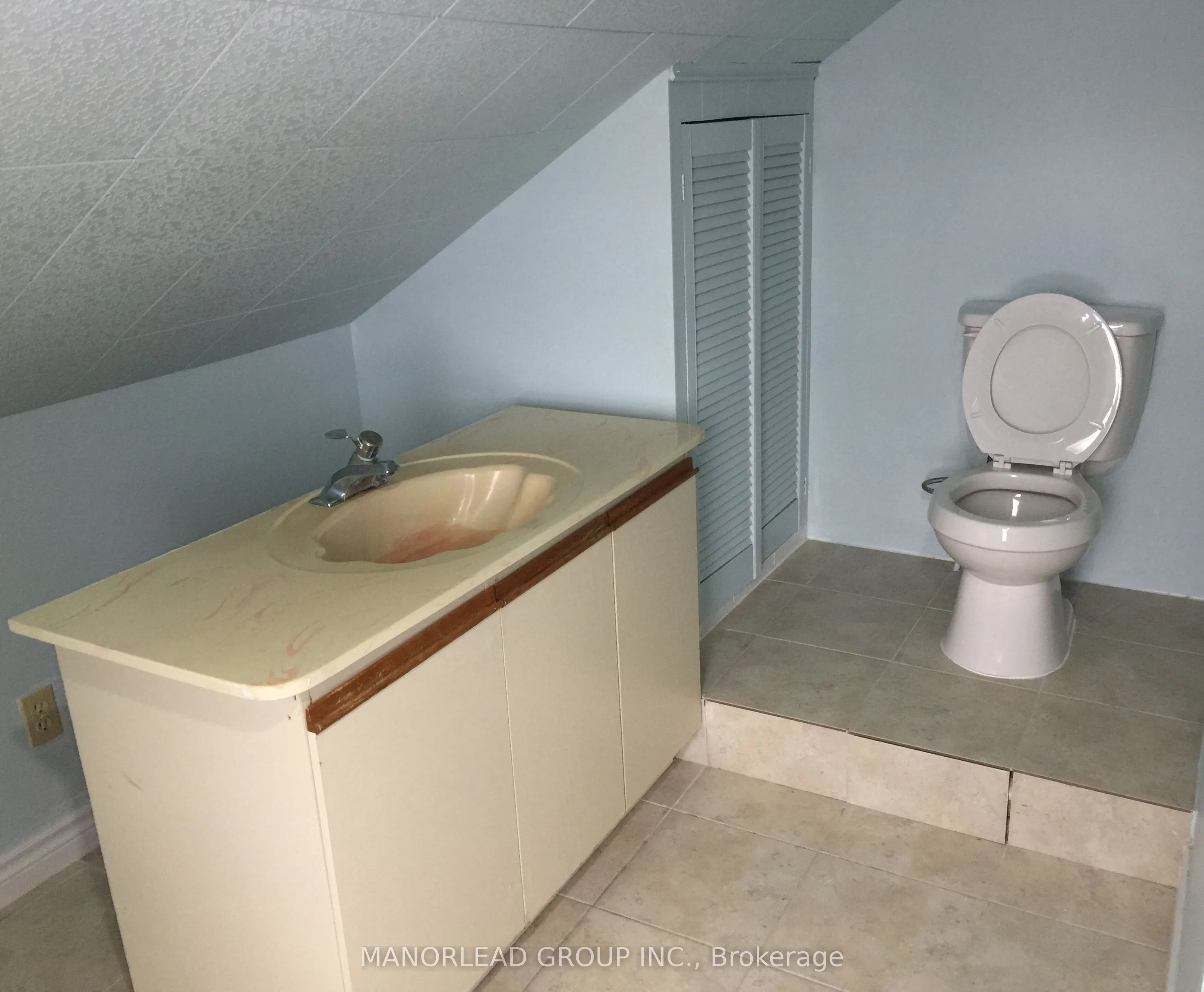 838 Trivetts Road, #B