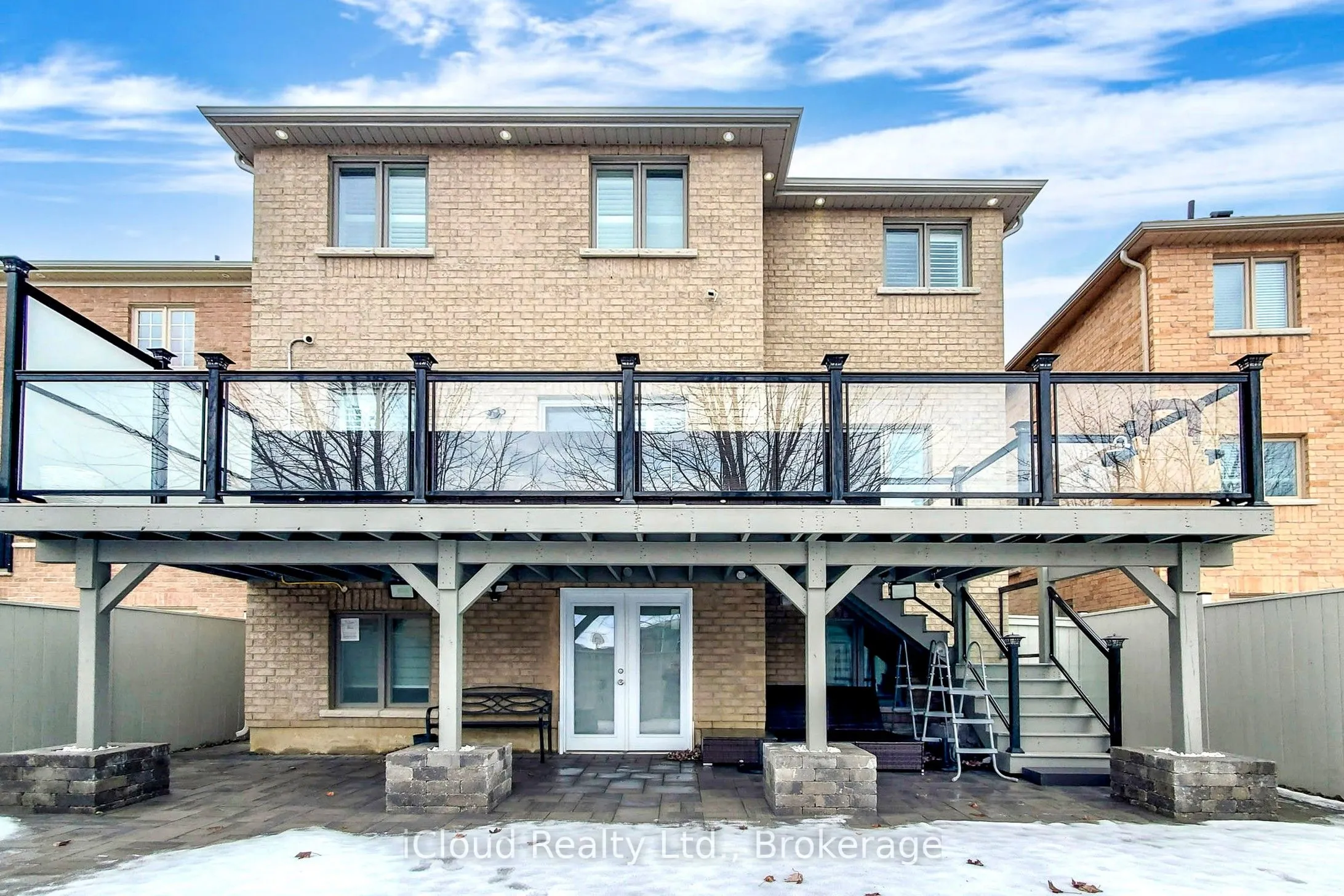 280 Miller Park Avenue
