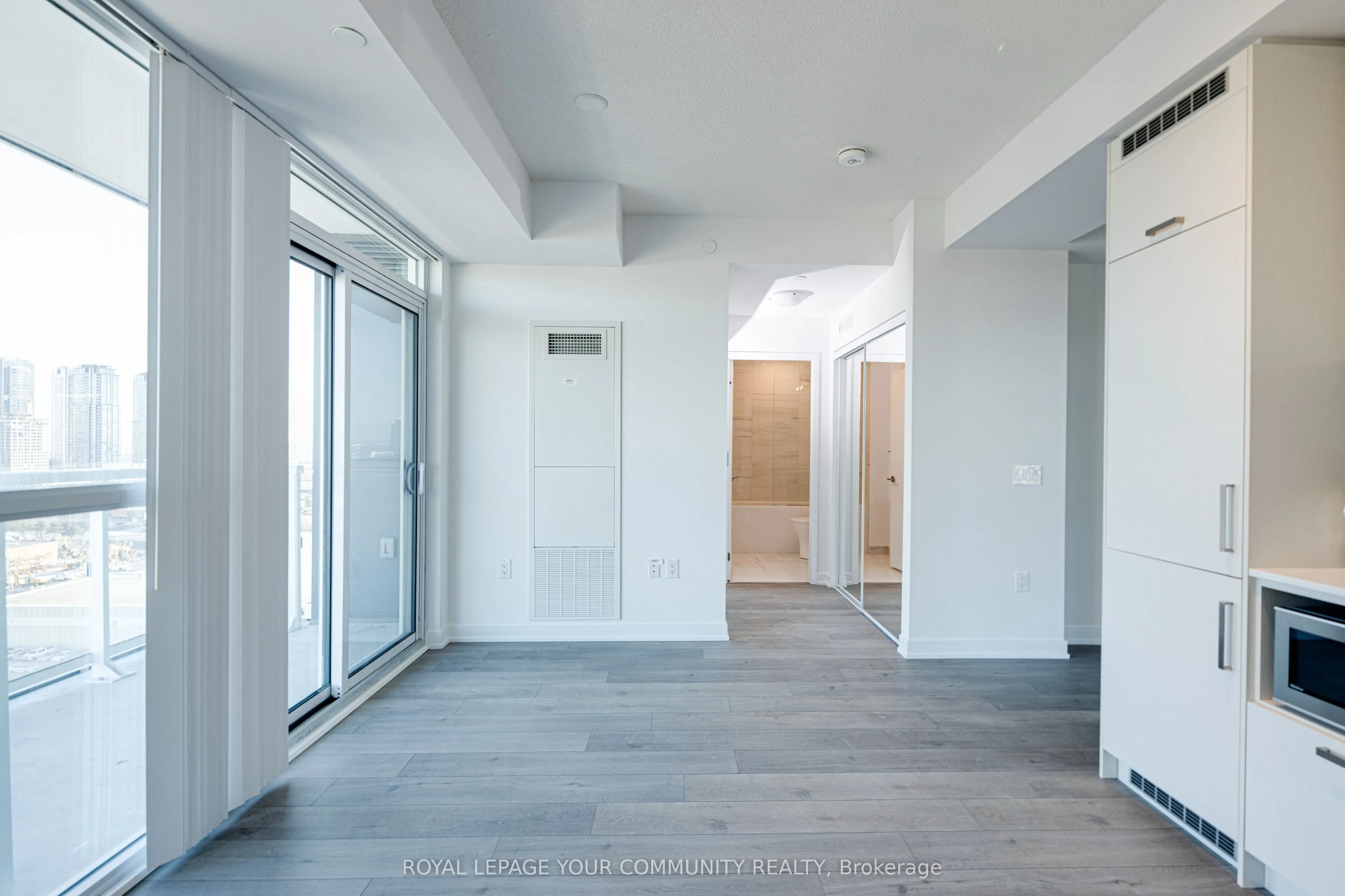38 Honeycrisp Crescent, #1801