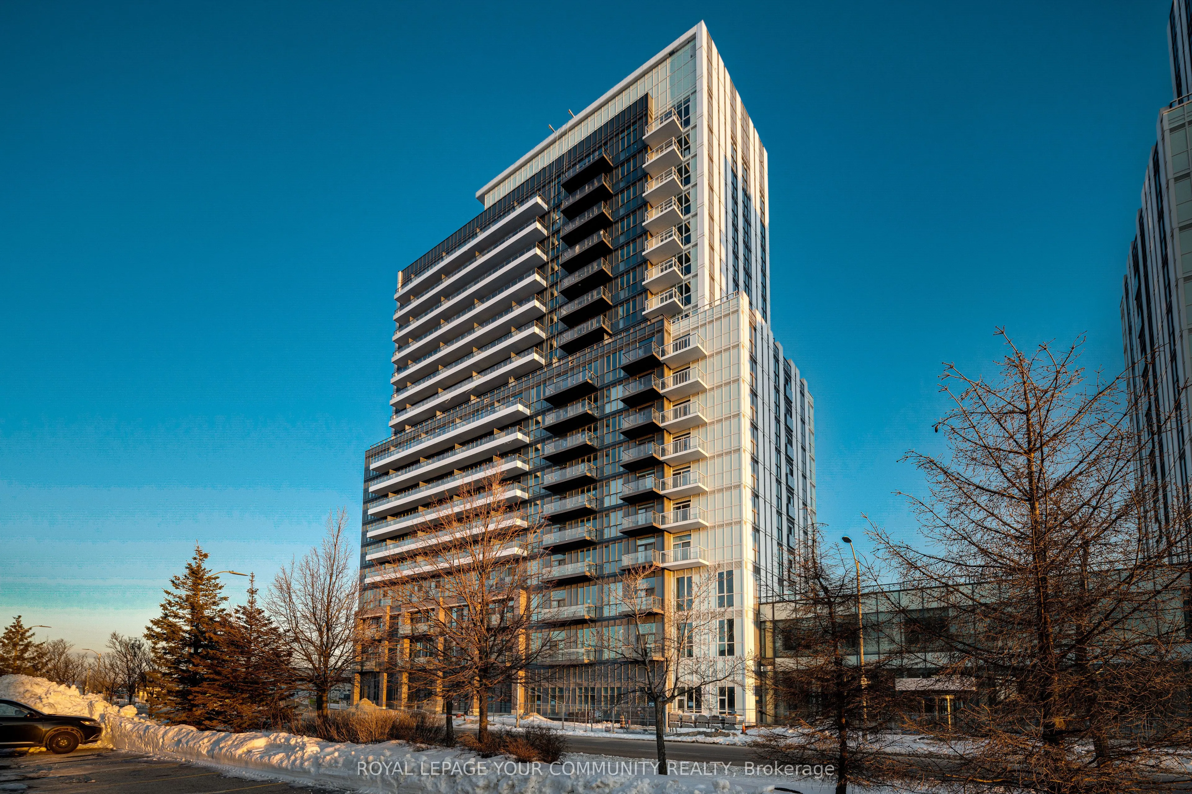 38 Honeycrisp Crescent, #1801