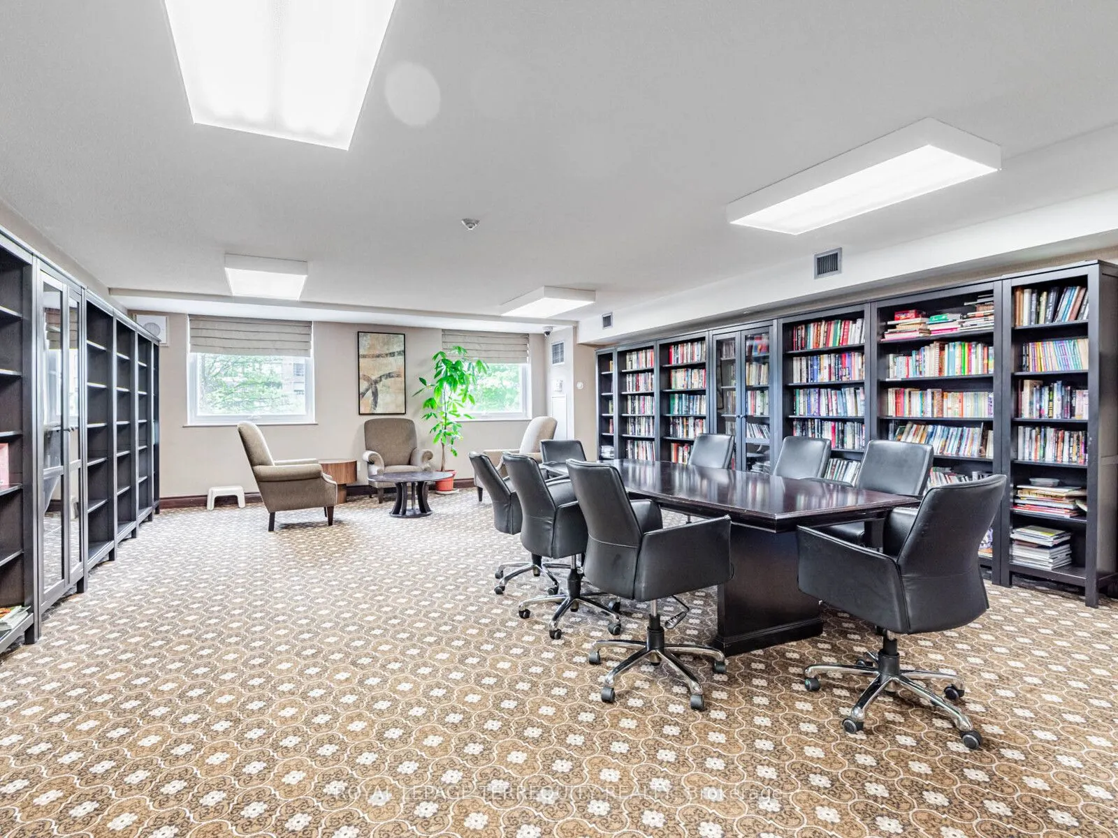 326 Major Mackenzie Drive E, #203