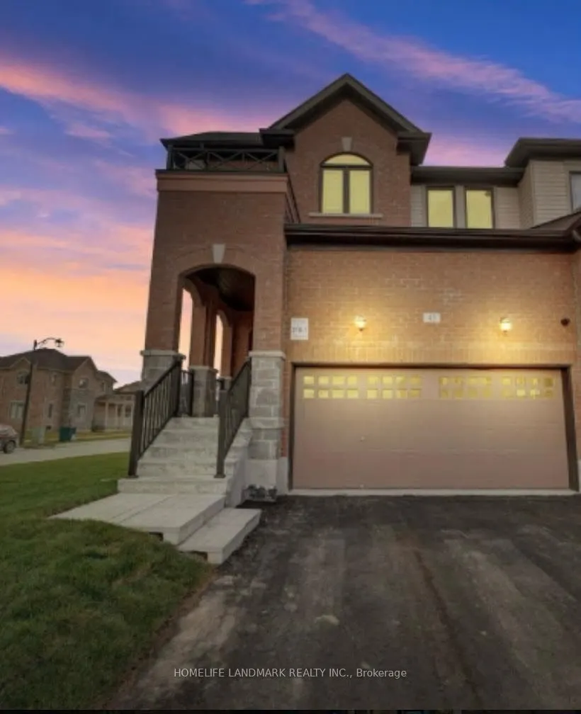 43 Lorne Thomas Place S