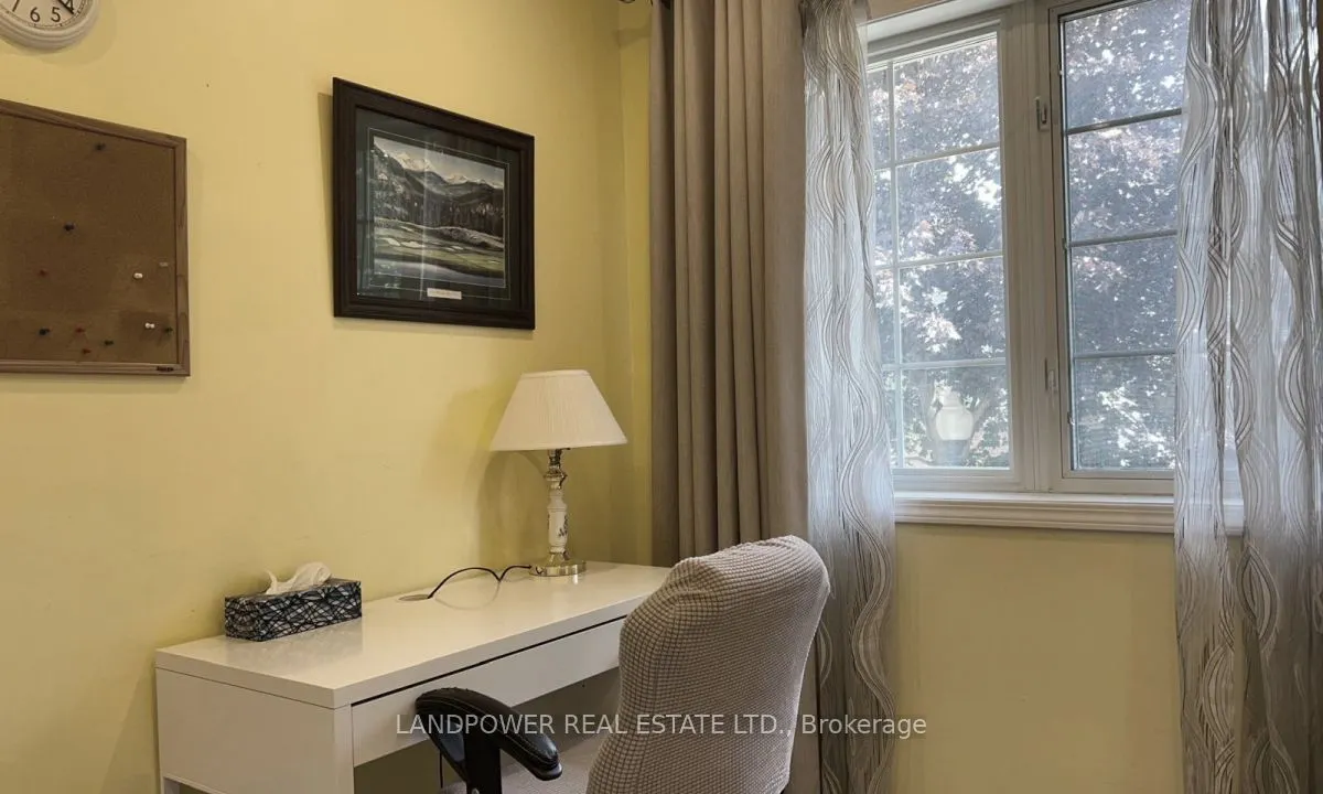 10 Cox Boulevard, #22