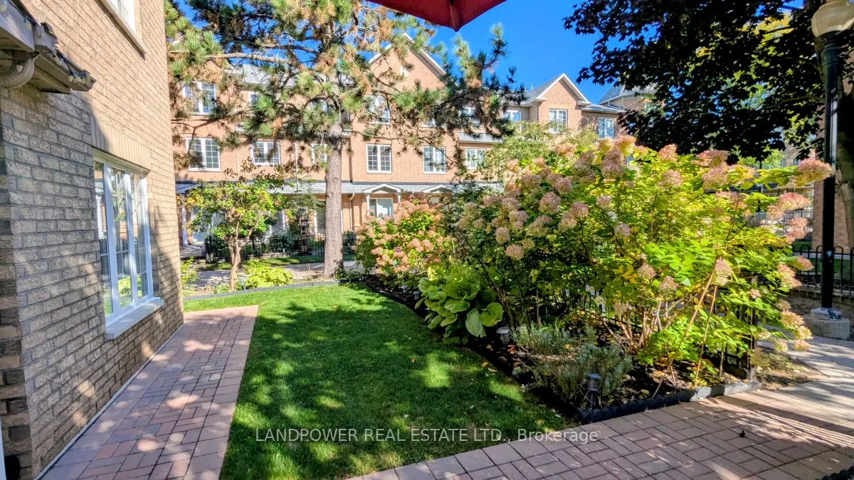 10 Cox Boulevard, #22