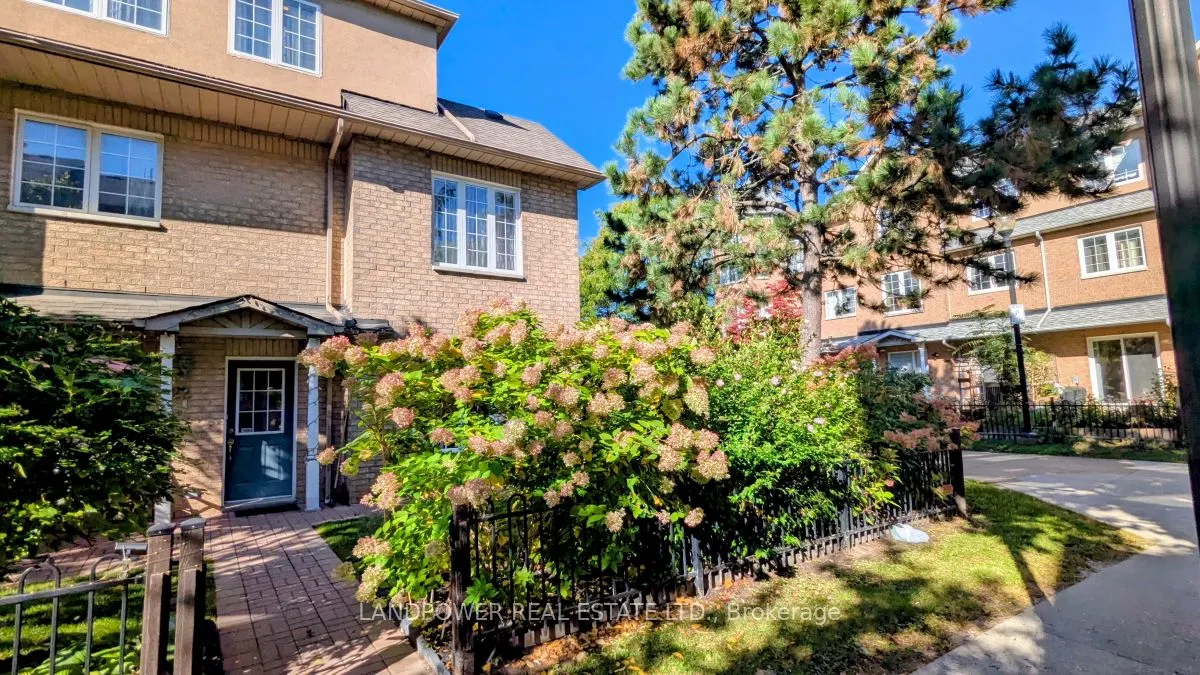 10 Cox Boulevard, #22
