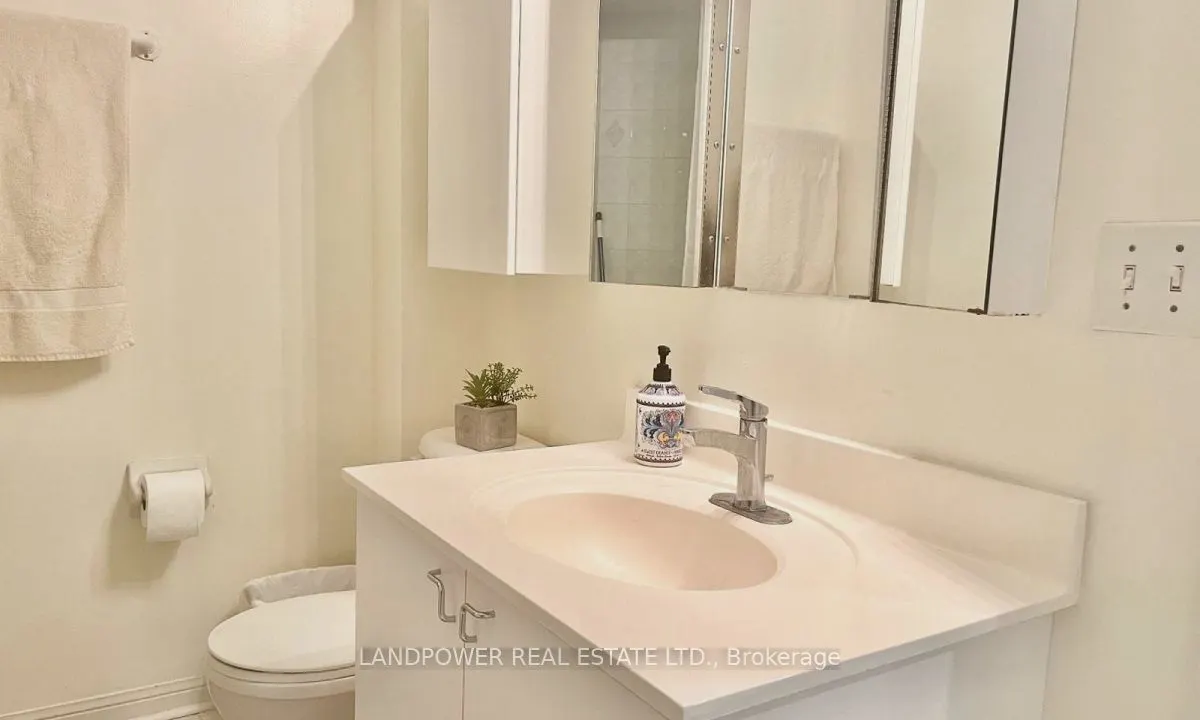 10 Cox Boulevard, #22