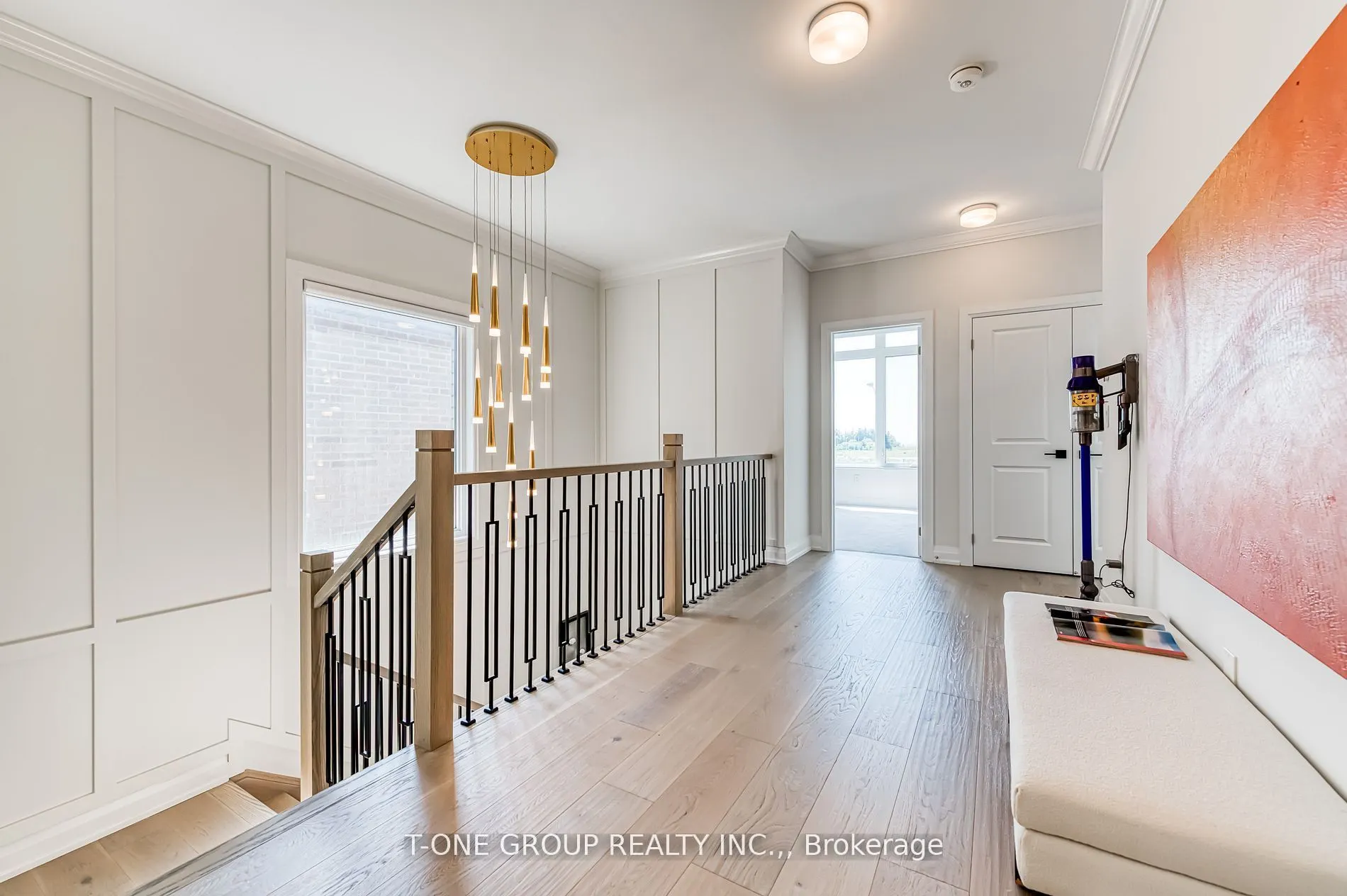 16 Longworth Avenue