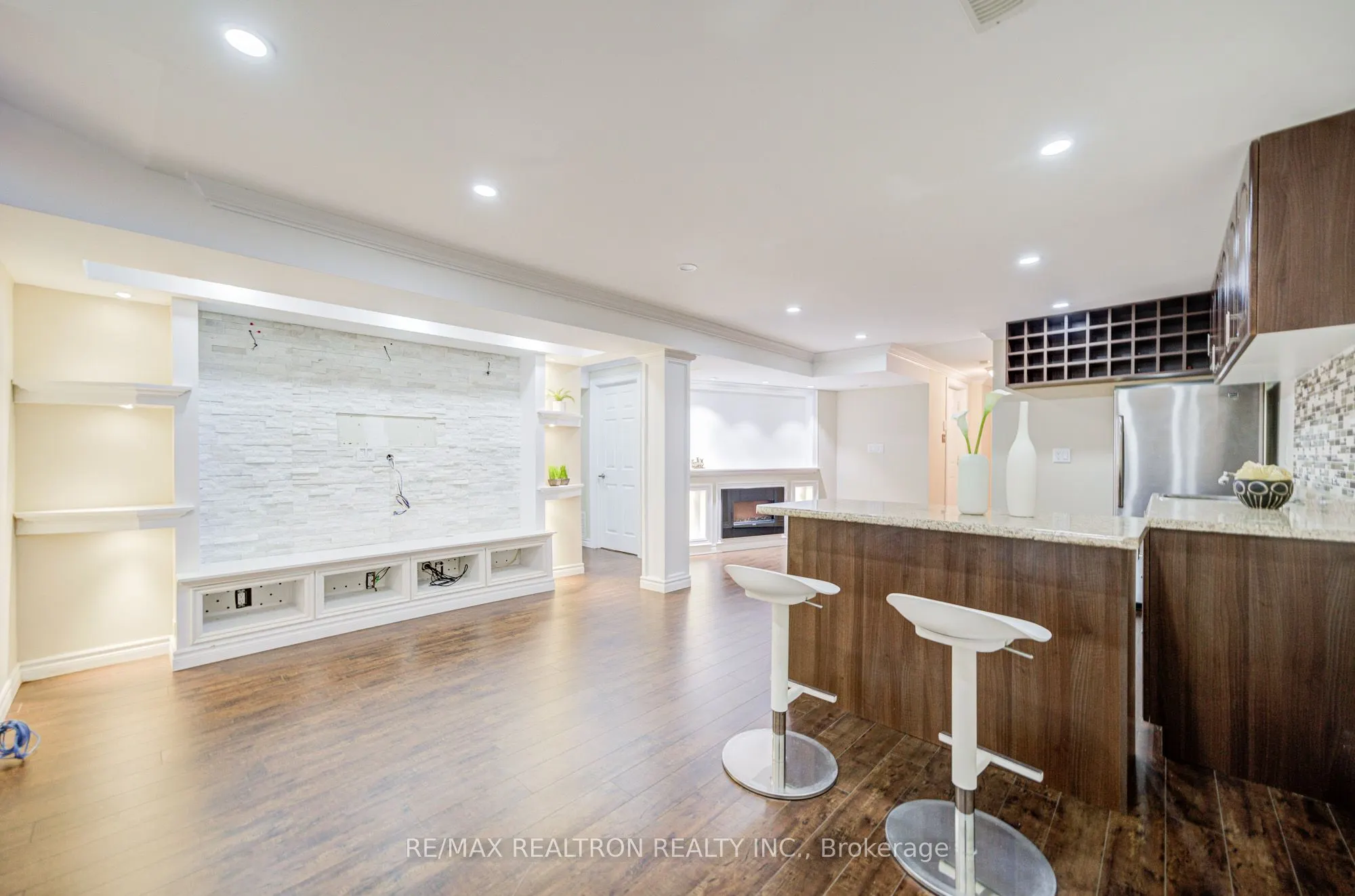 8 Harvest Court