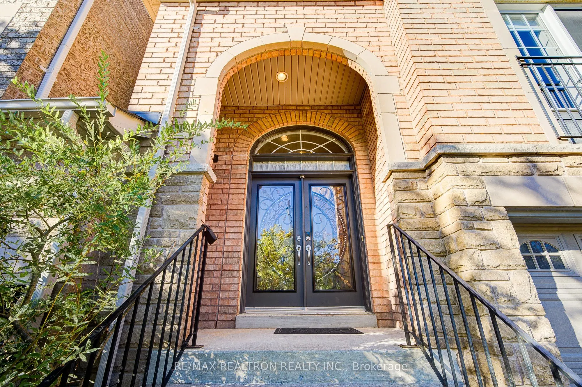 8 Harvest Court
