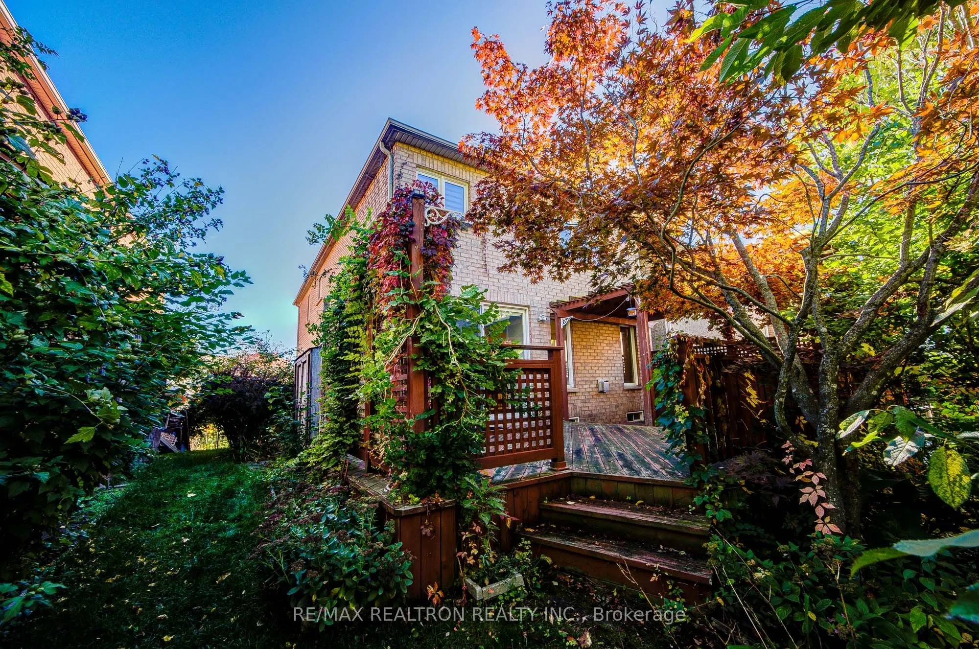 8 Harvest Court